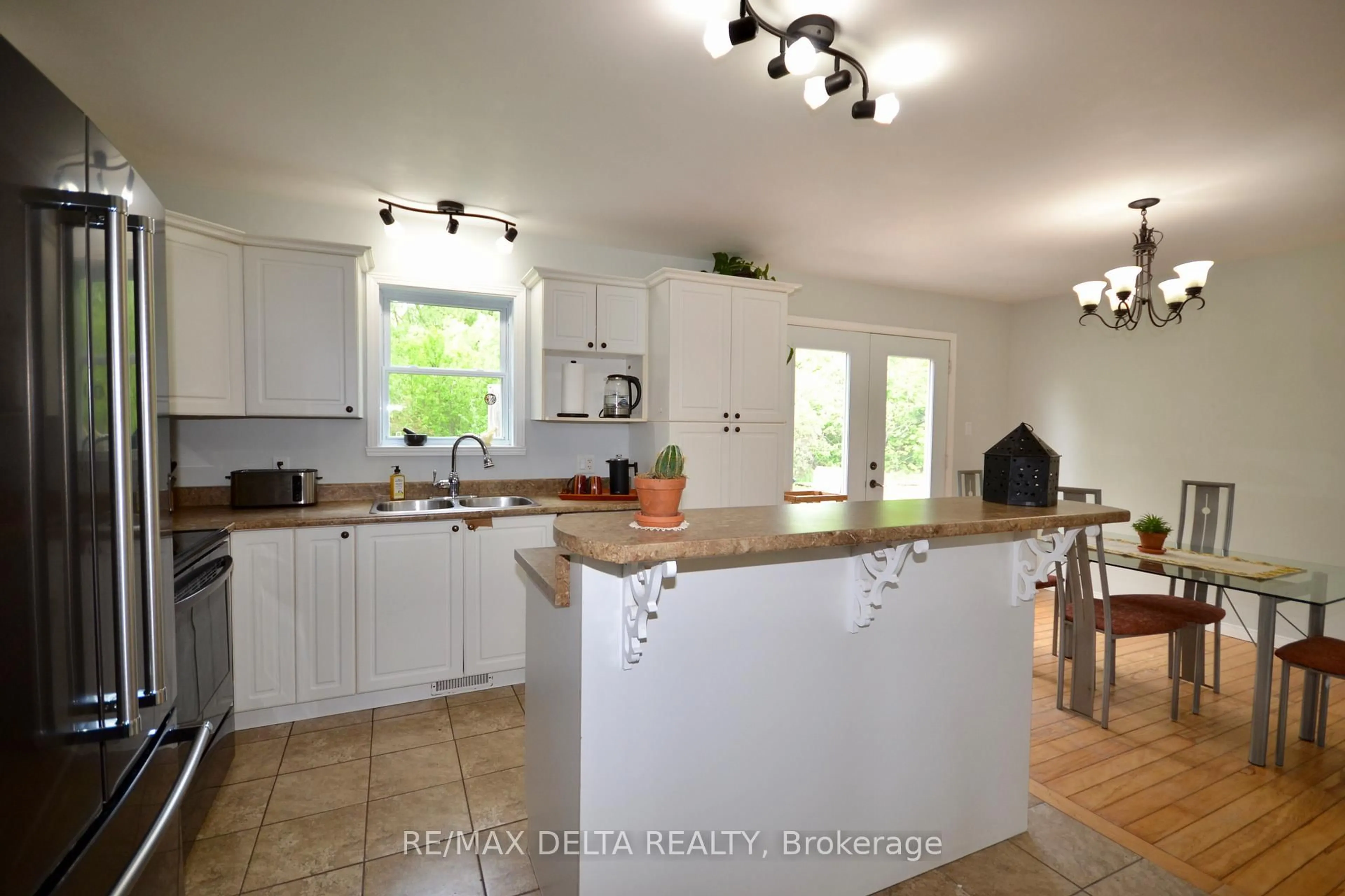 Open concept kitchen, unknown for 2635 Concession 2 Rd, Alfred and Plantagenet Ontario K0B 1L0