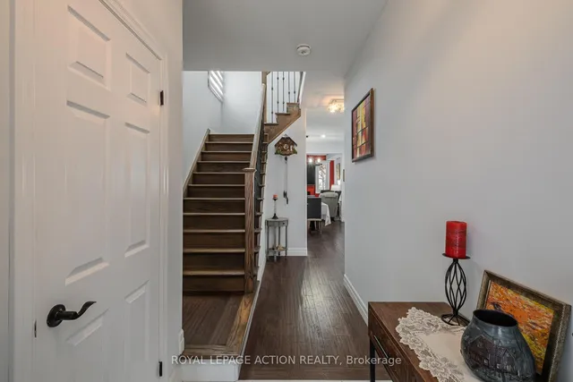 87 Grandville Circ, Brant 4
