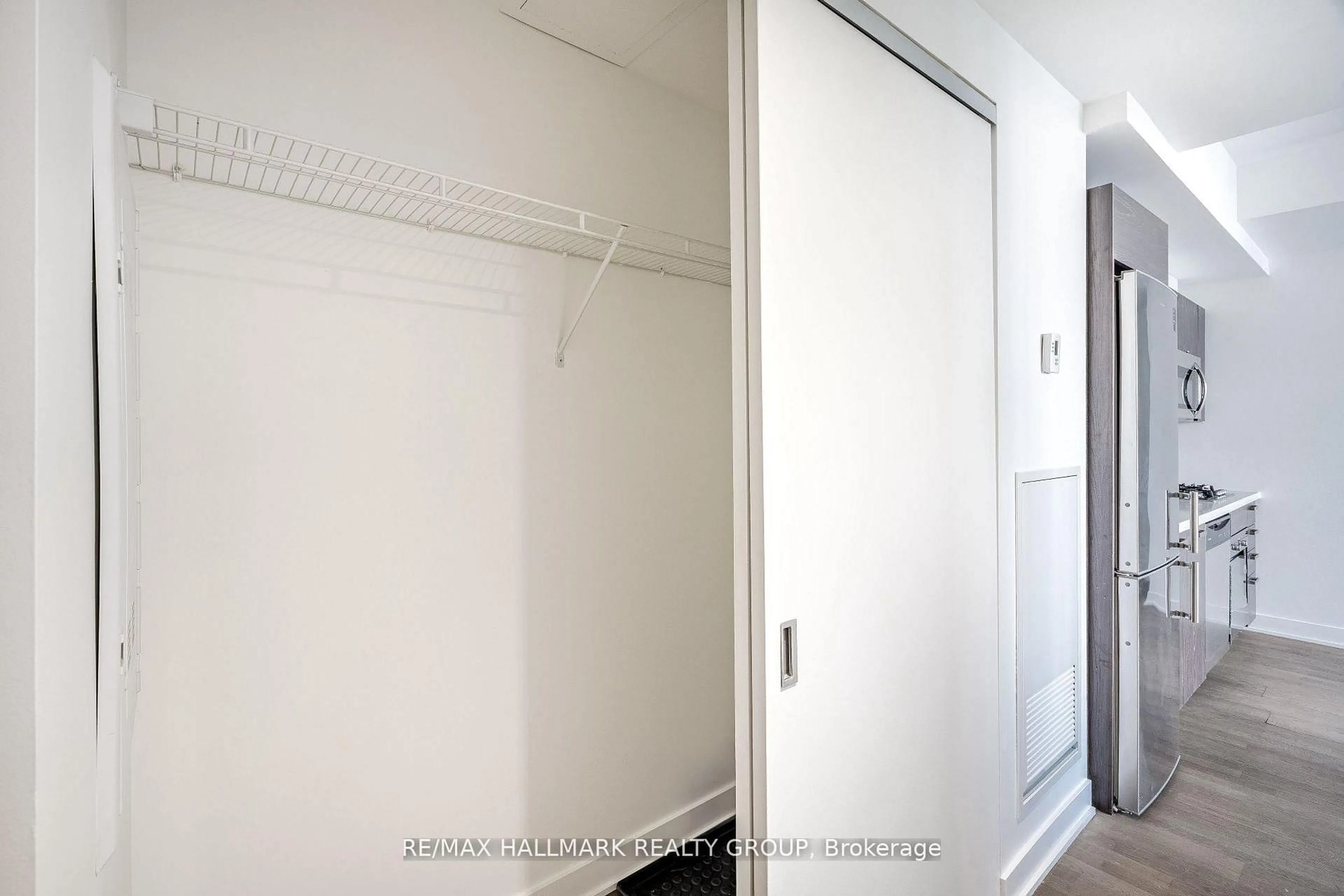 Unknown for 203 Catherine St #710, Ottawa Ontario K2P 1J5