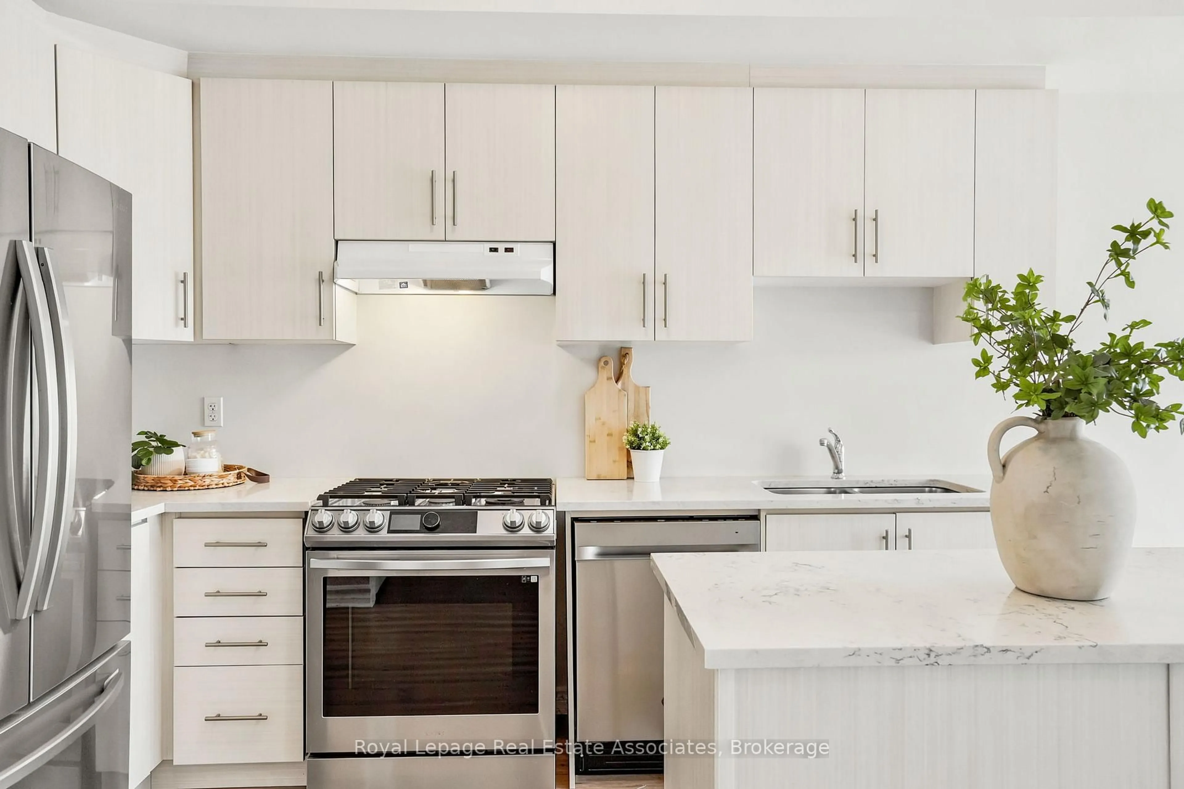 Contemporary kitchen, ceramic/tile floor for 383 Dundas St #24, Hamilton Ontario L8B 1X6