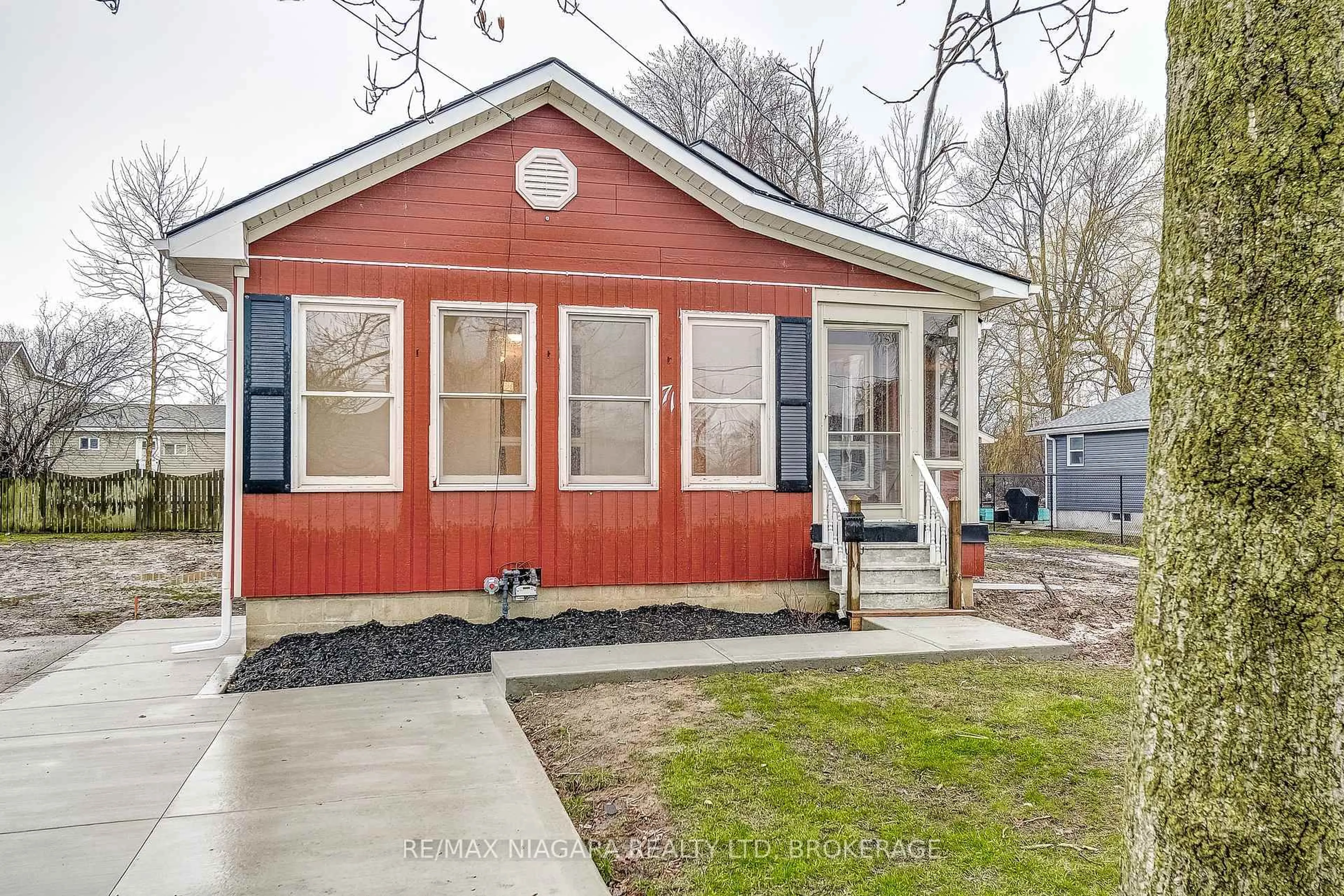 Unknown for 71 Joseph St, Fort Erie Ontario L2A 5J6