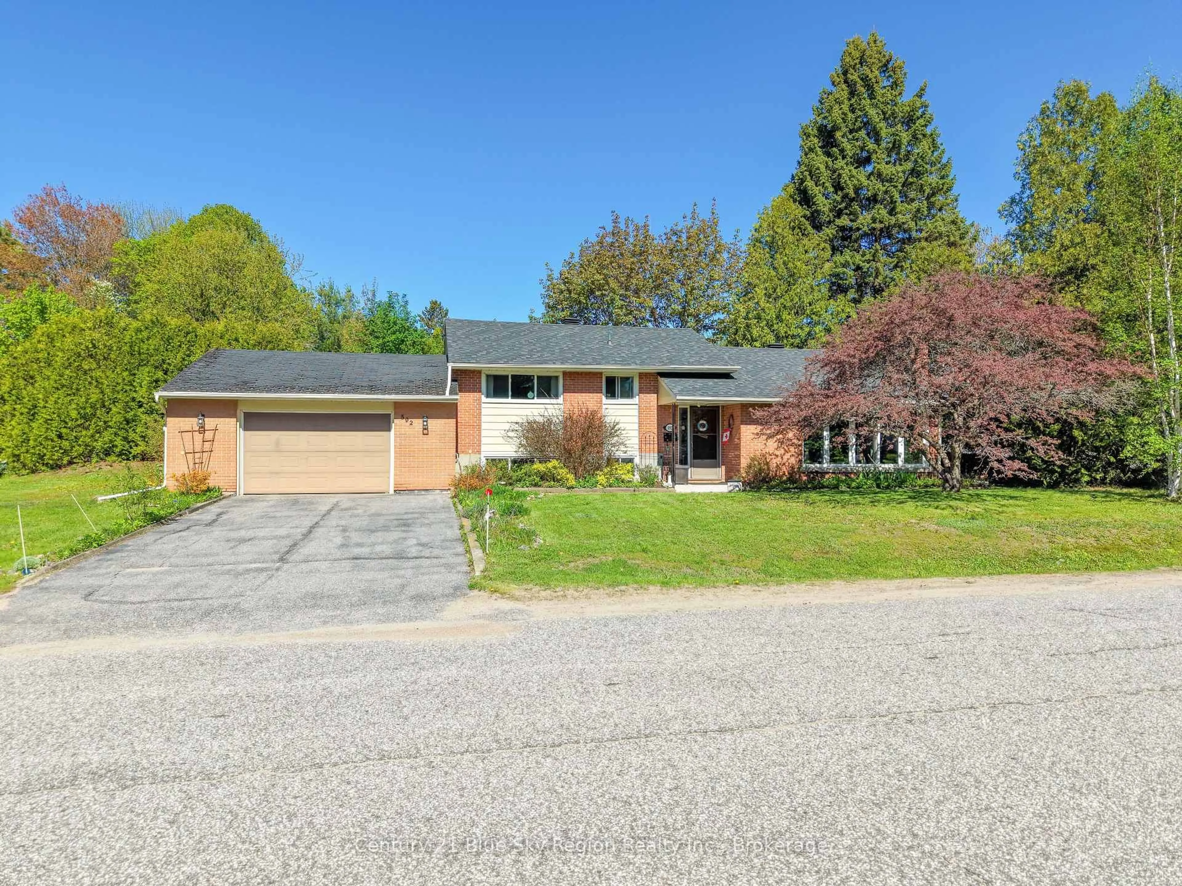 Home with brick exterior material, street for 592 Birchwood Rd, North Bay Ontario P1B 4T3