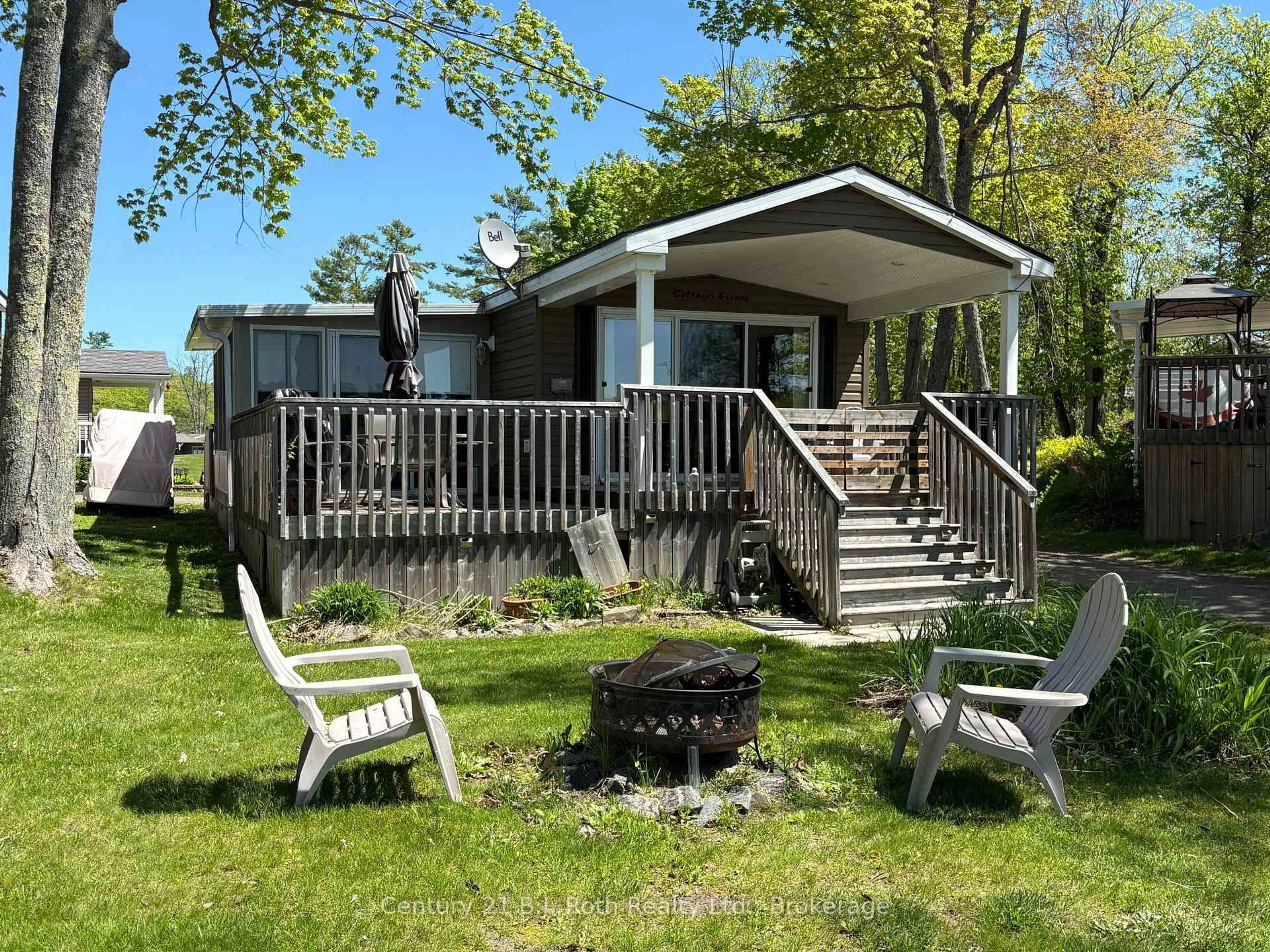 Patio, water/lake/river/ocean view for 1336 South Morrison Lake Rd #31 Riverside Village, Gravenhurst Ontario P0E 1N0