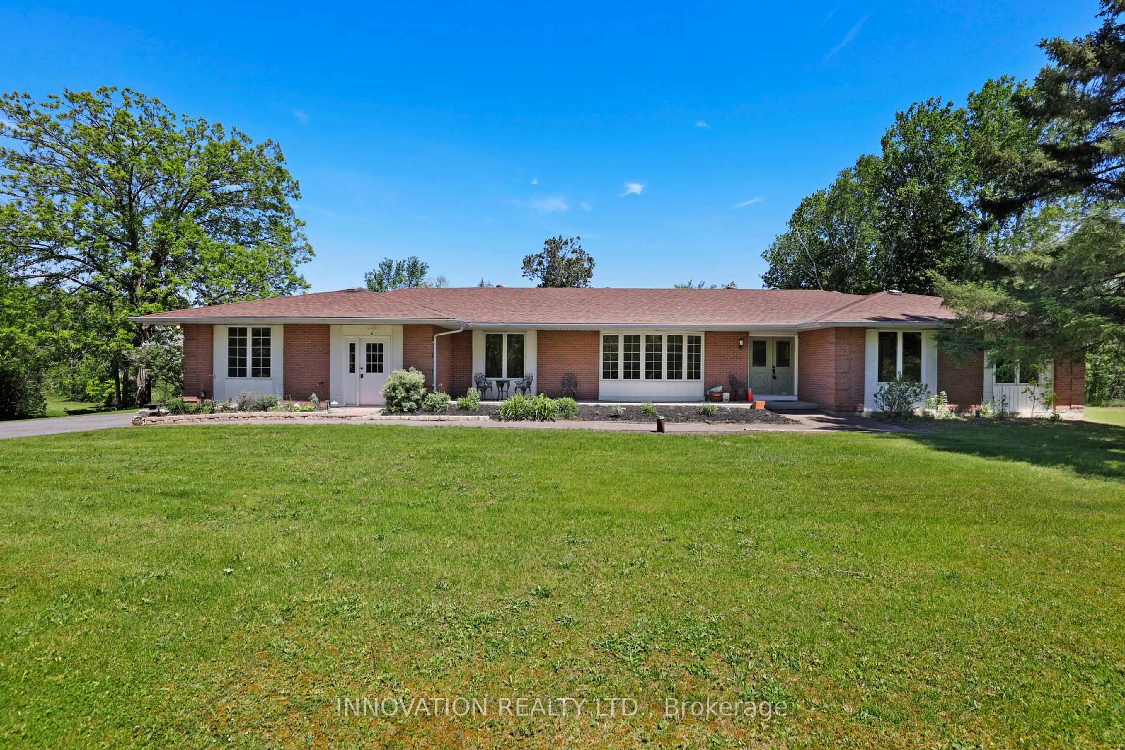 A pic from outside/outdoor area/front of a property/back of a property/a pic from drone, unknown for 2320 Old Second Line Rd, Ottawa Ontario K0A 1T0
