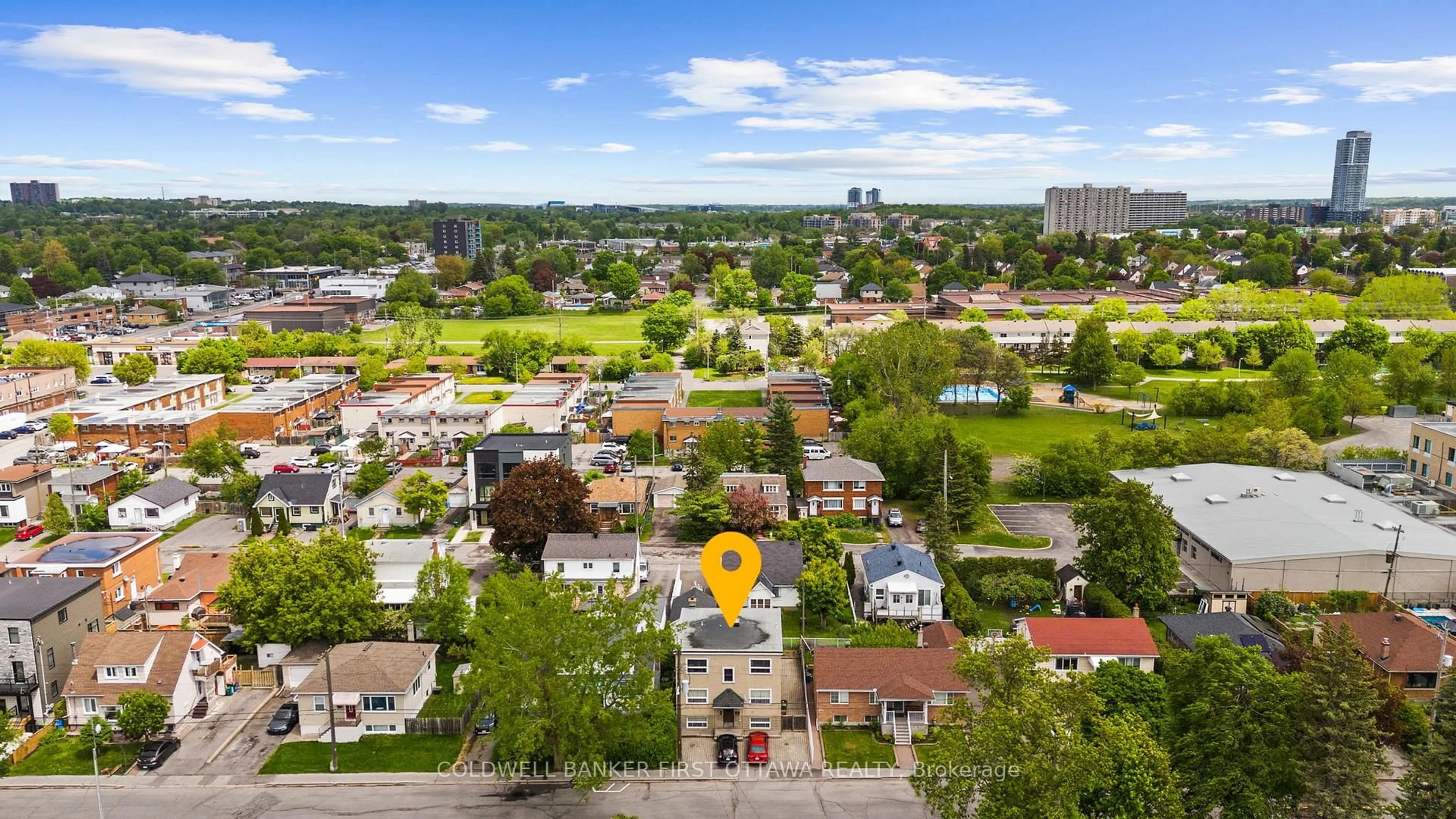 A pic from outside/outdoor area/front of a property/back of a property/a pic from drone, city buildings view from balcony for 397 Brant St, Ottawa Ontario K1L 6V5