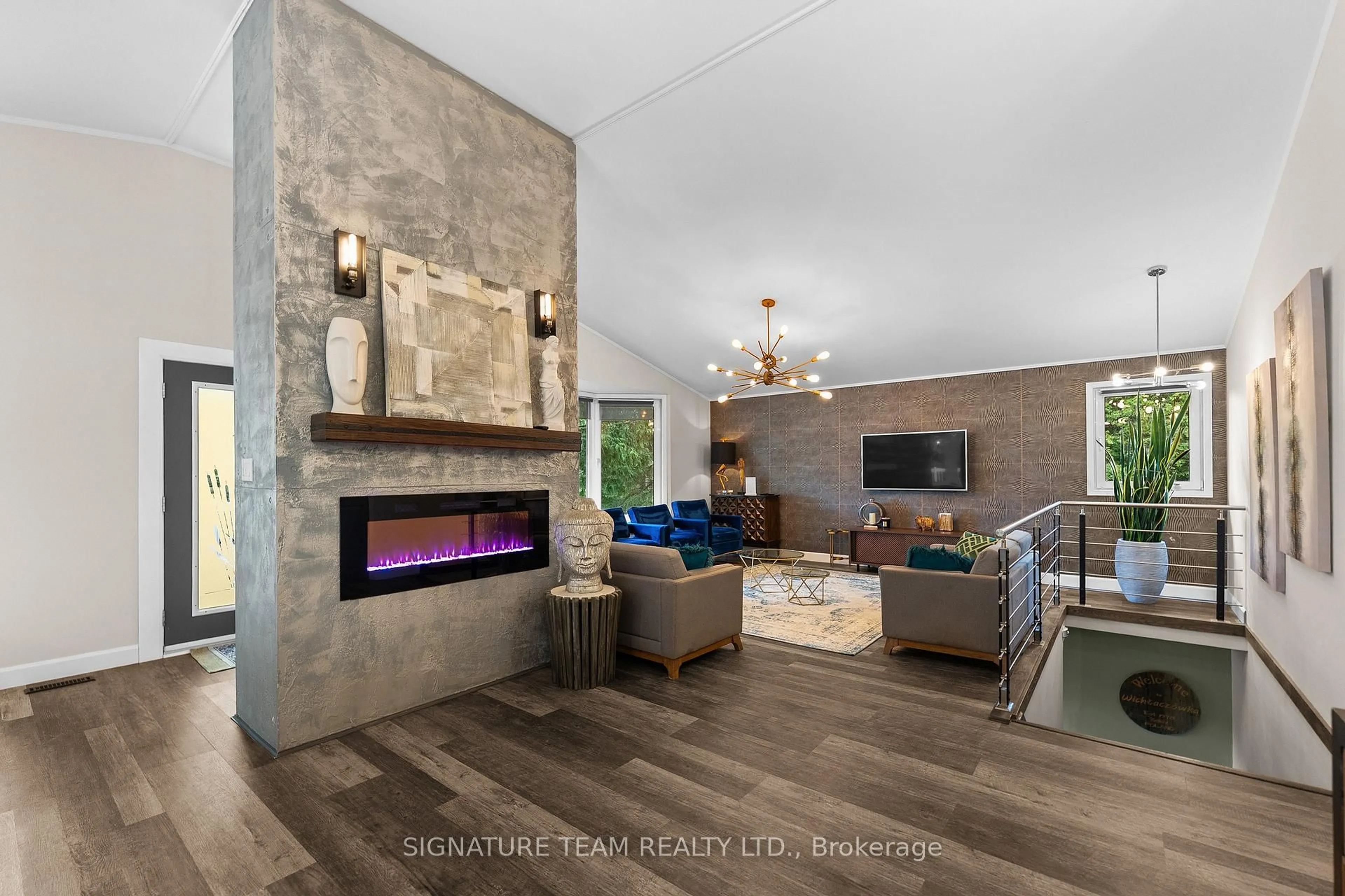Living room with furniture, unknown for 1606 Grist Mill Rd, Eganville Ontario K0J 1T0