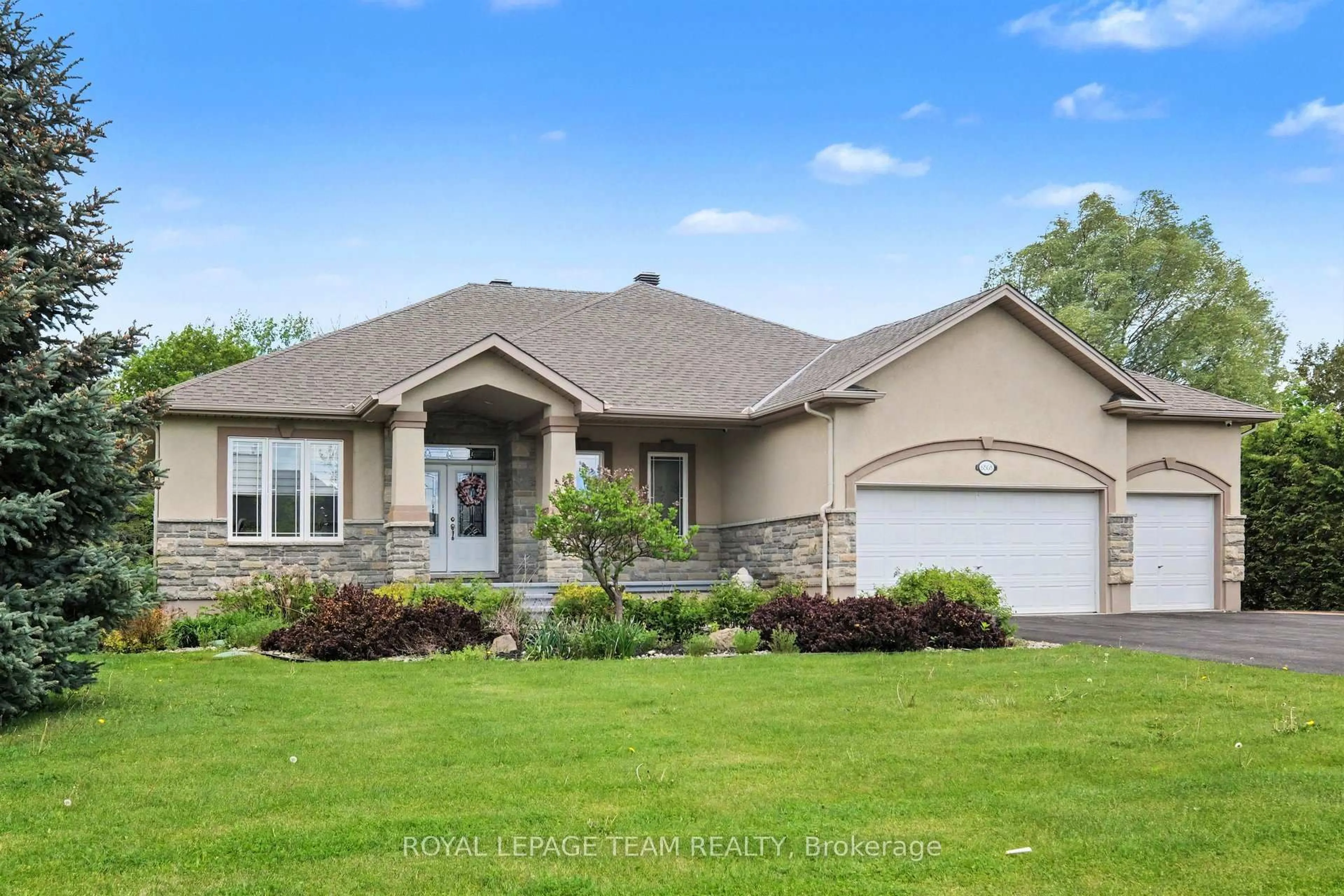 Home with brick exterior material, street for 6868 Sparkling Lake Way, Greely Ontario K4P 1R7