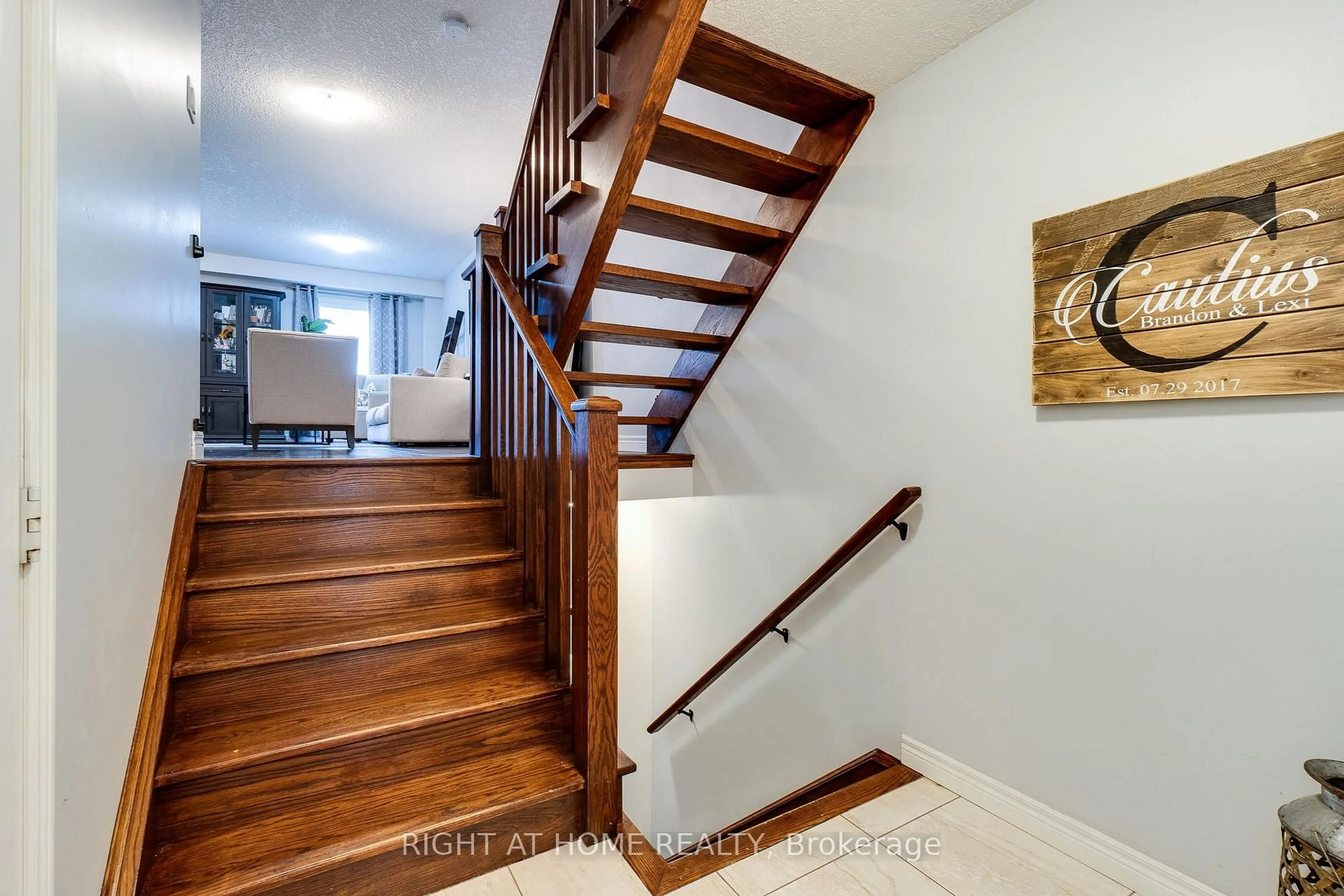 Stairs for 70 Highgate Dr #12, Hamilton Ontario L8J 0E8