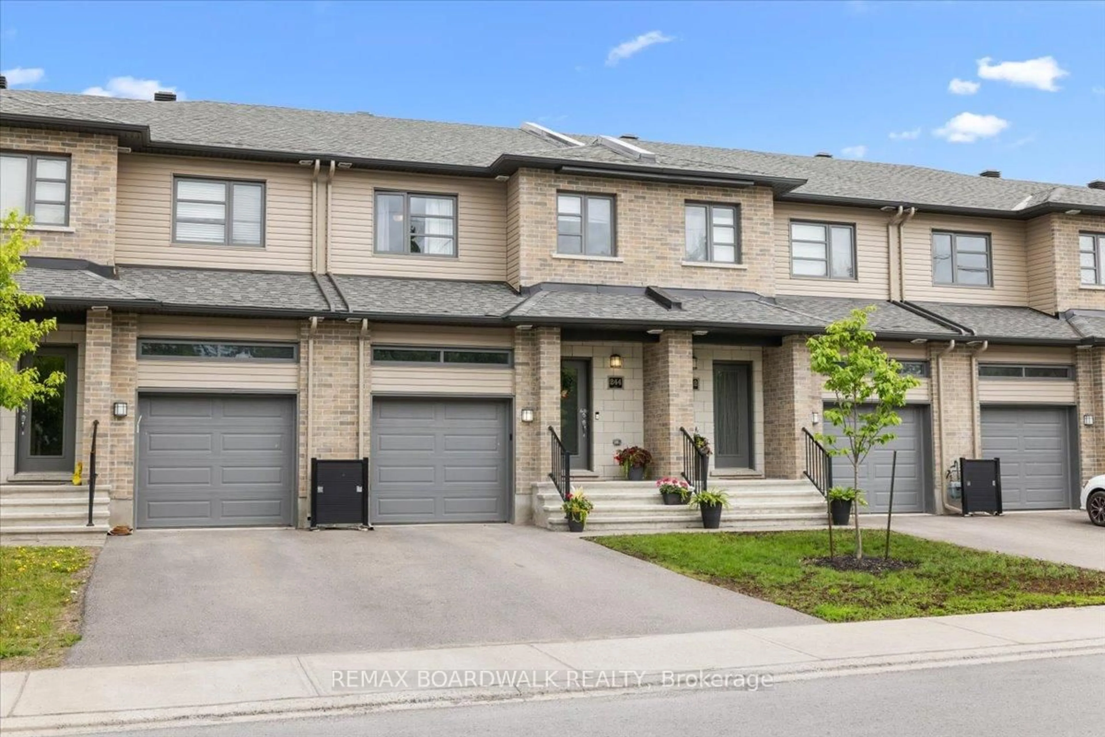 Home with brick exterior material, street for 244 Munro St, Carleton Place Ontario K7C 0P2