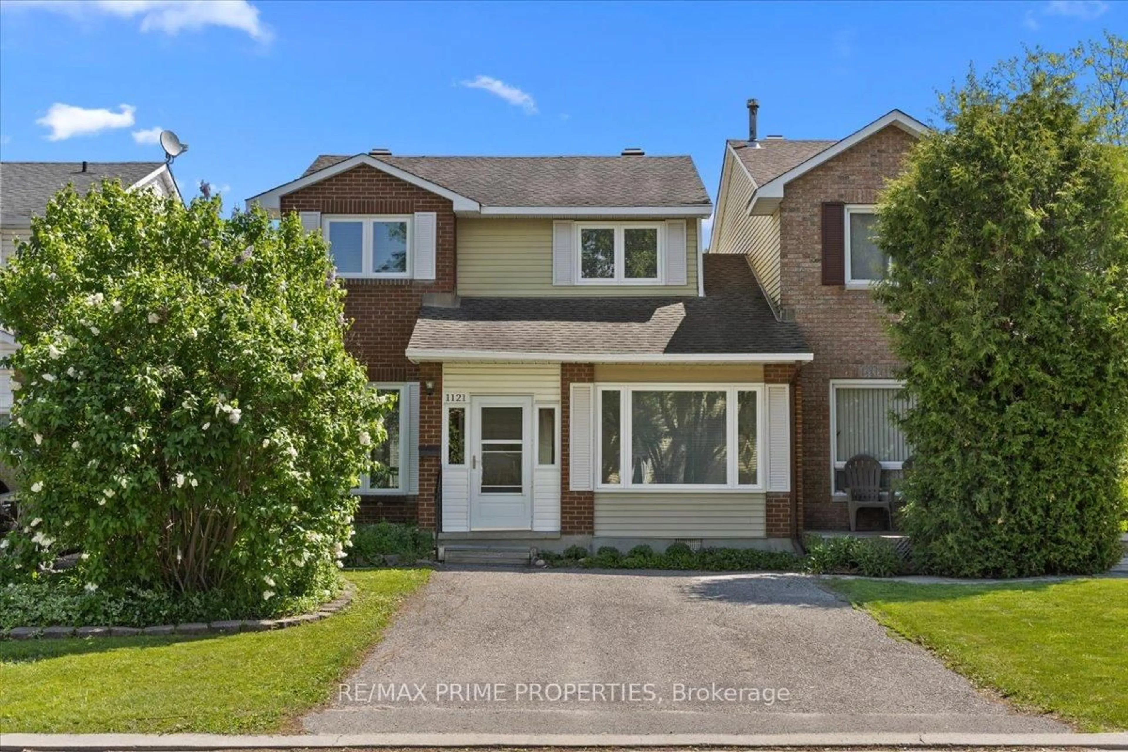 Home with brick exterior material, street for 1121 St Emmanuel Terr, Ottawa Ontario K1C 2J6