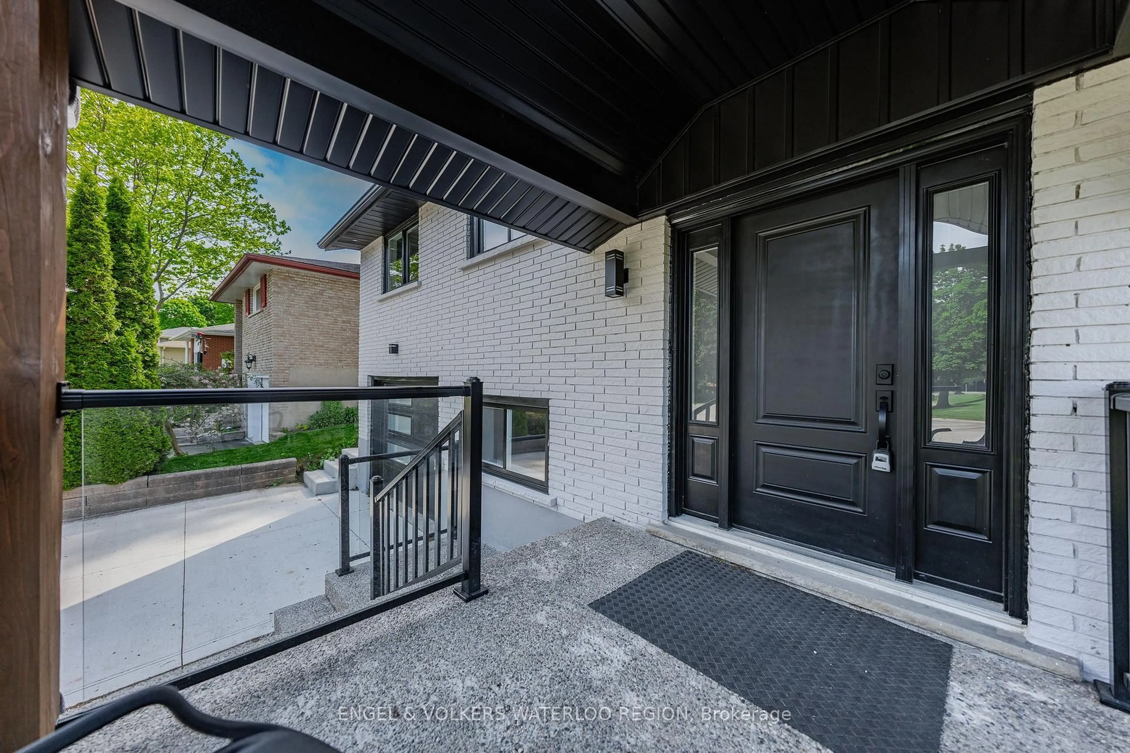 Unknown for 627 Glen Forrest Blvd, Waterloo Ontario N2L 4K1
