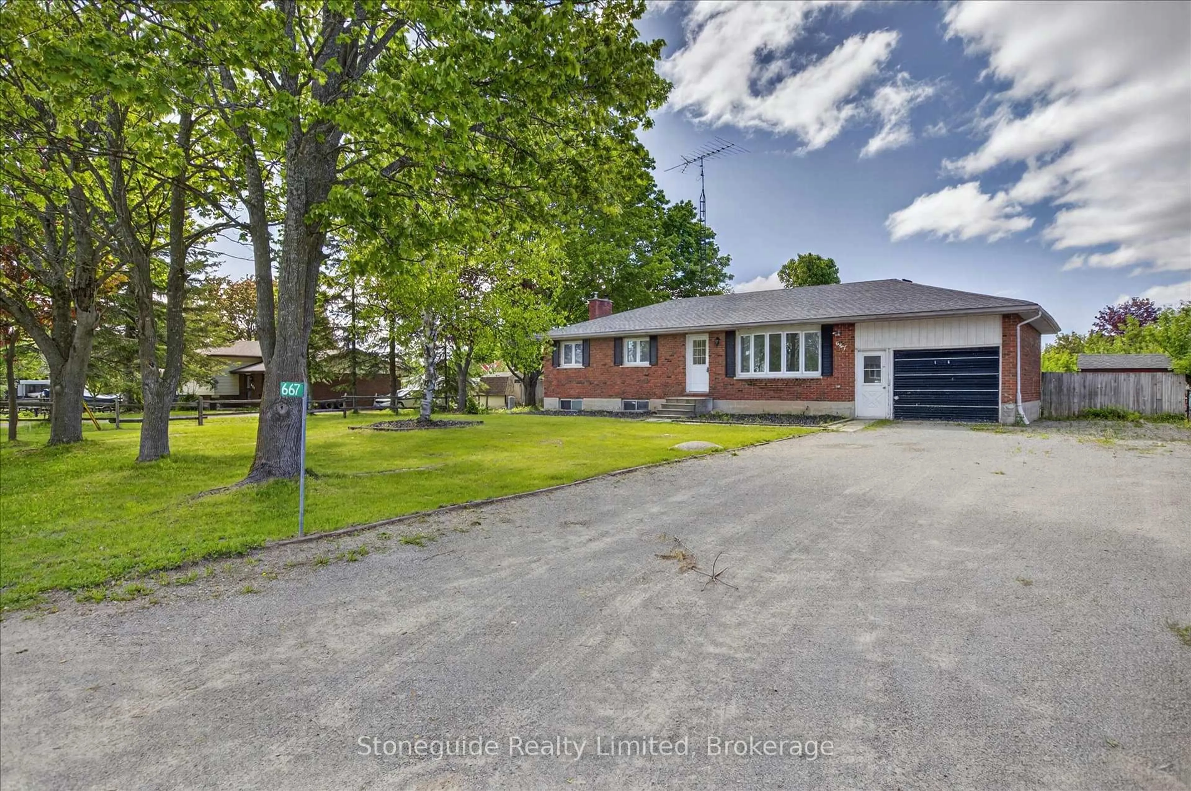 A pic from outside/outdoor area/front of a property/back of a property/a pic from drone, street for 667 Skyline Rd, Selwyn Ontario K0L 1T0