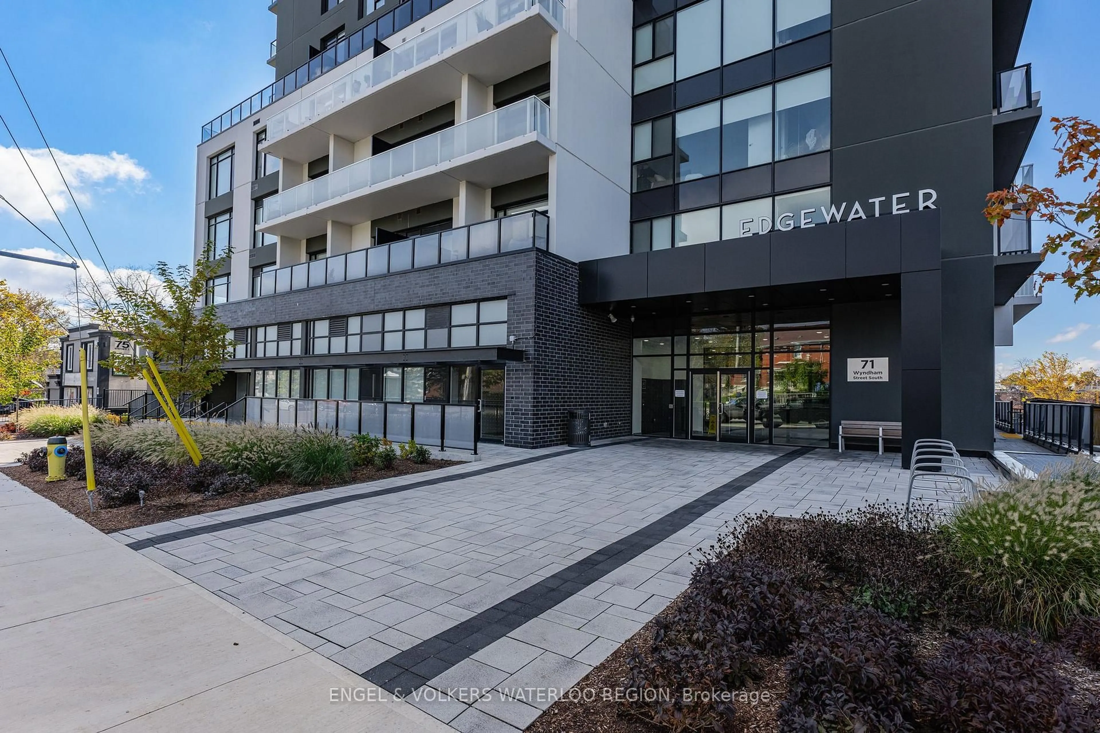 Patio, street for 71 Wyndham St #601, Guelph Ontario N1E 0T7