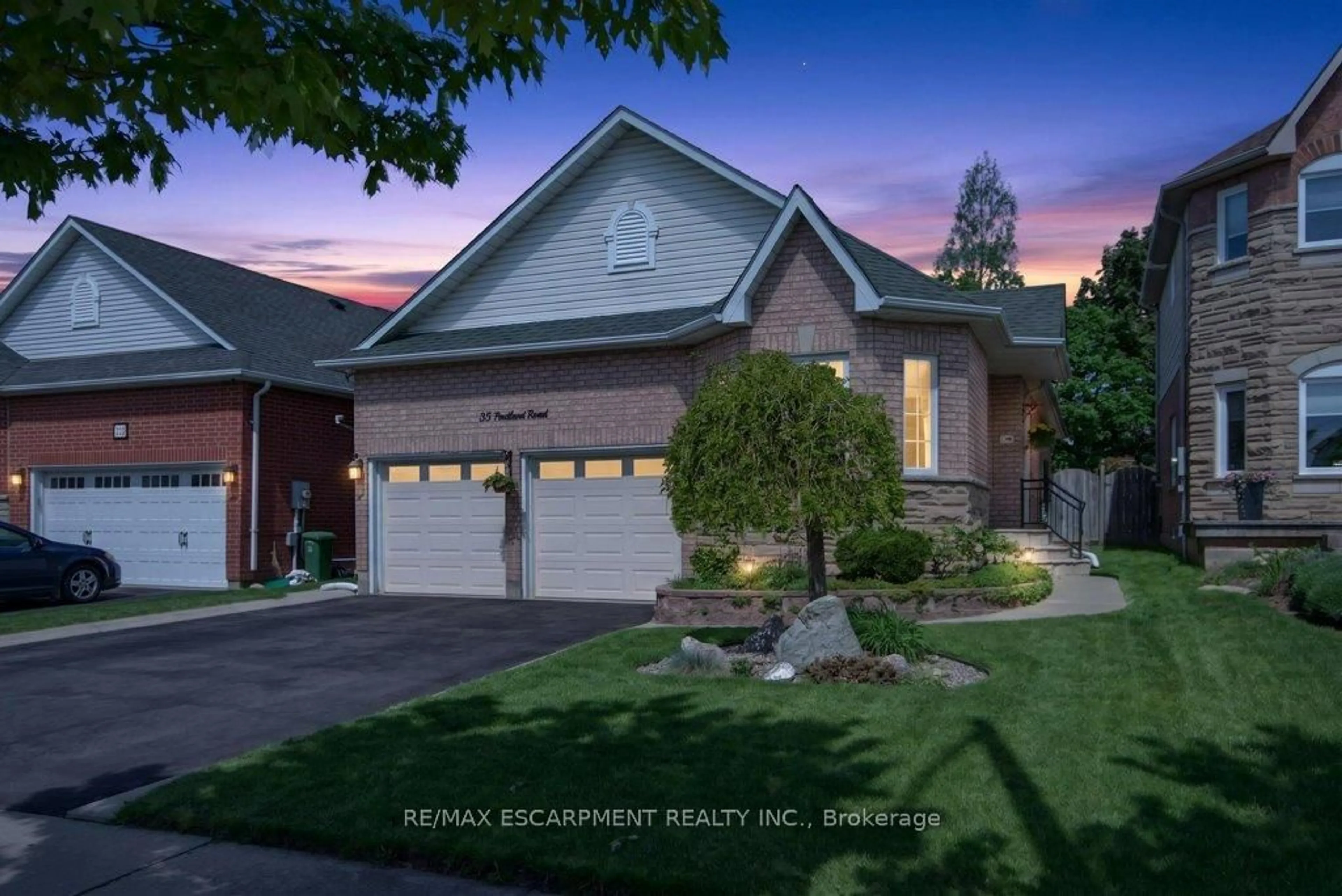 Unknown for 35 Pentland Rd, Hamilton Ontario L0R 2H5