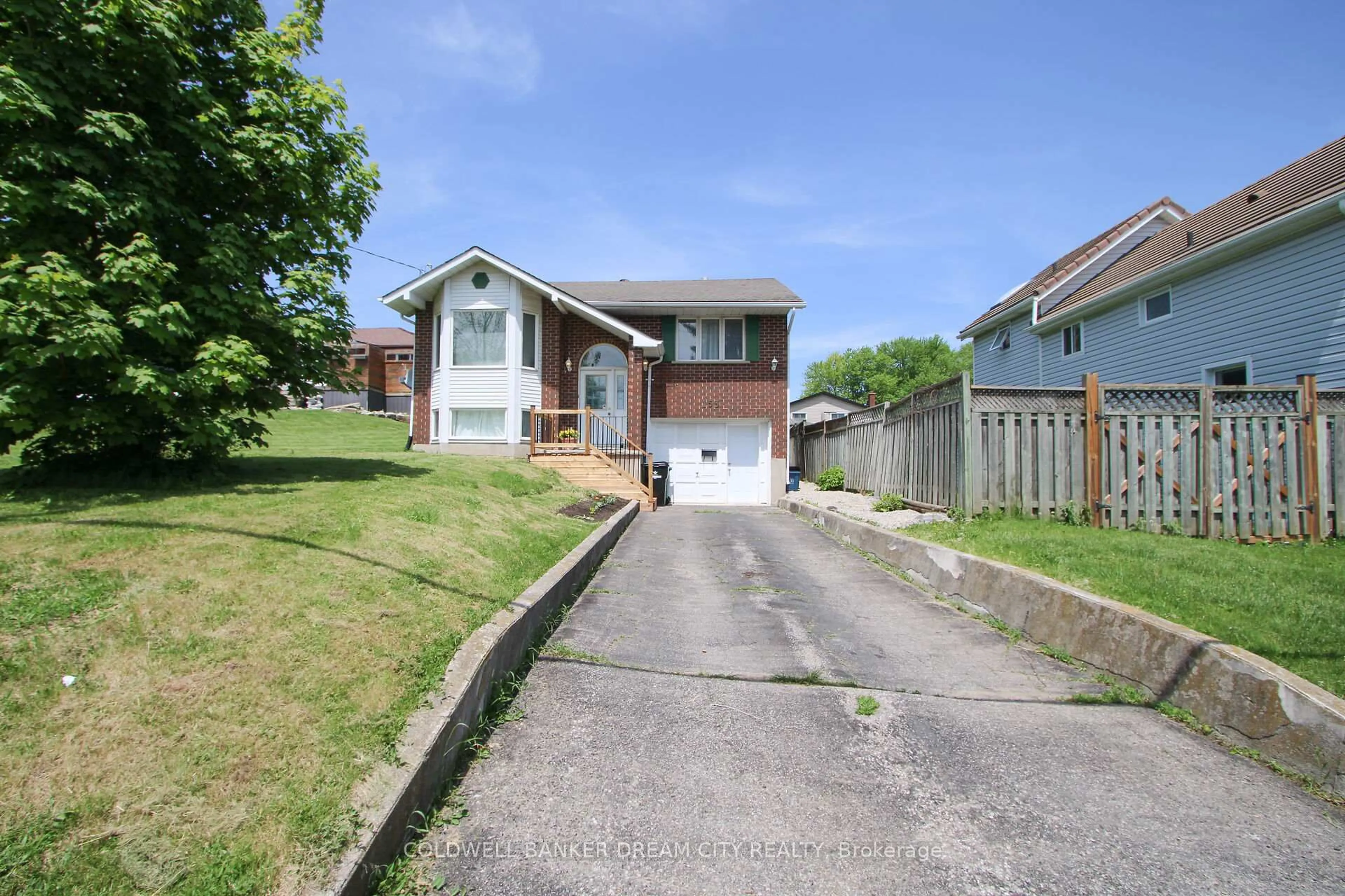 A pic from outside/outdoor area/front of a property/back of a property/a pic from drone, street for 153 FISHER MILLS Rd, Cambridge Ontario N3C 1E1