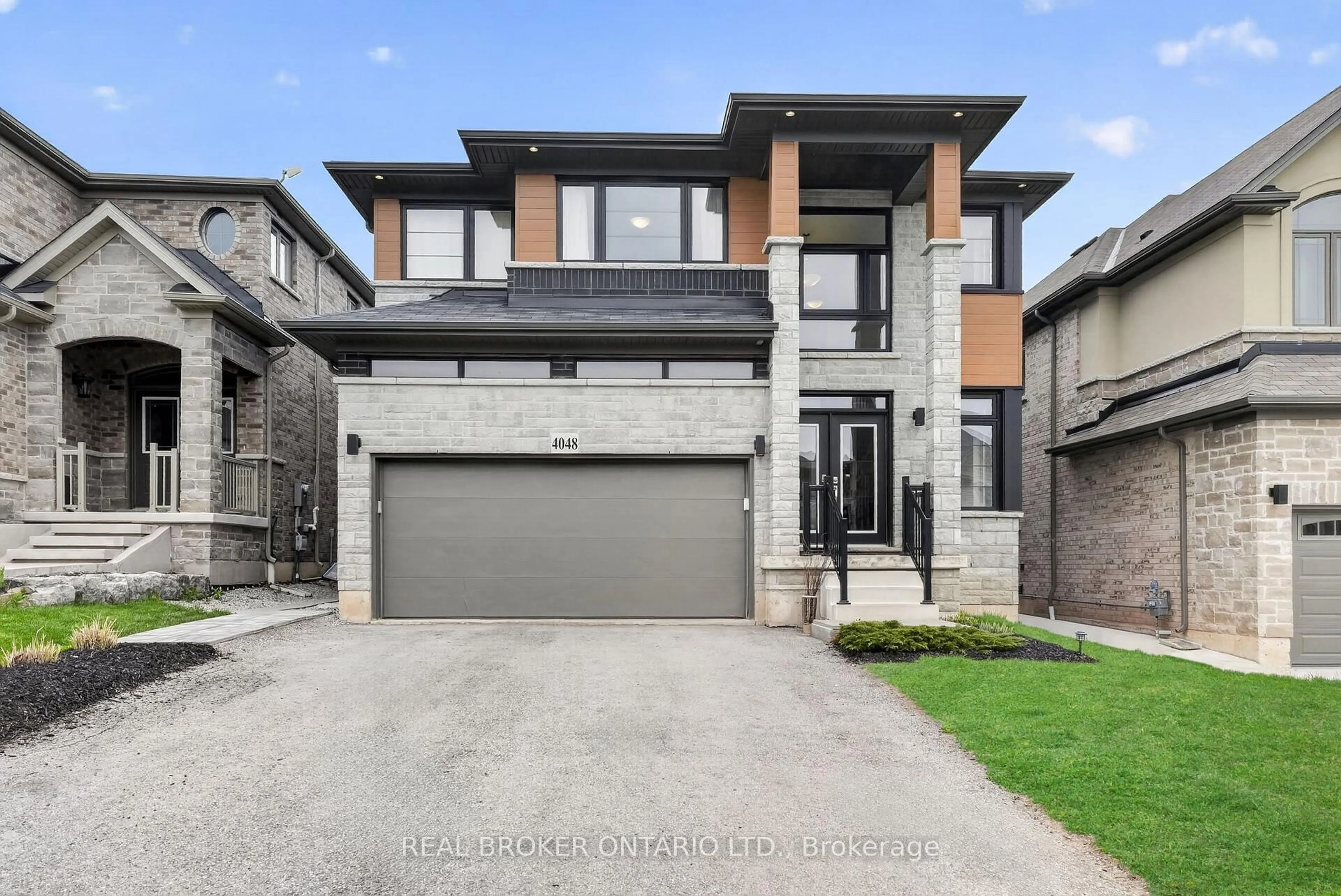 Home with brick exterior material, street for 4048 Stadelbauer Dr, Lincoln Ontario L3J 0S4