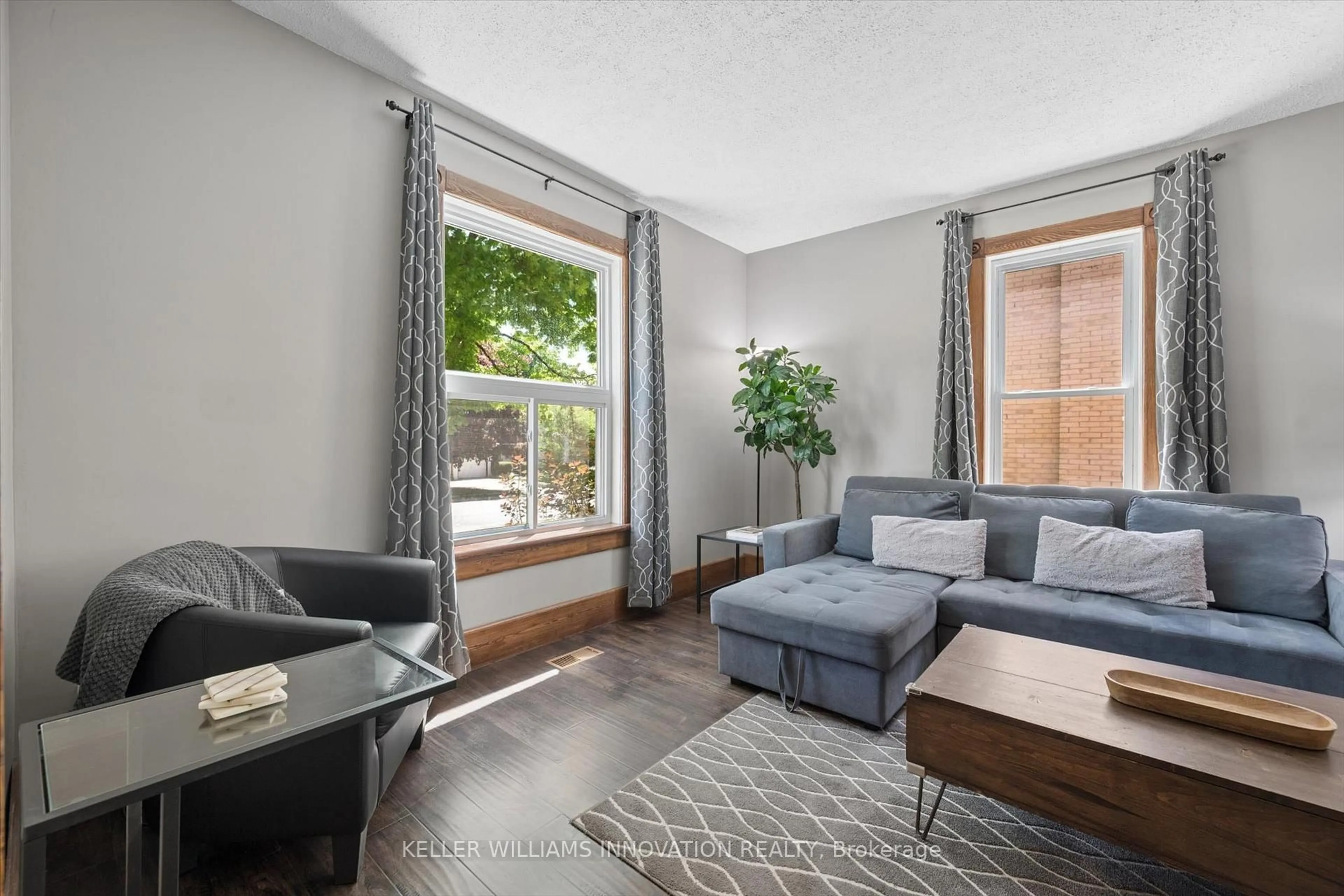 Living room with furniture, unknown for 18 Duke St, Woolwich Ontario N3B 2W7