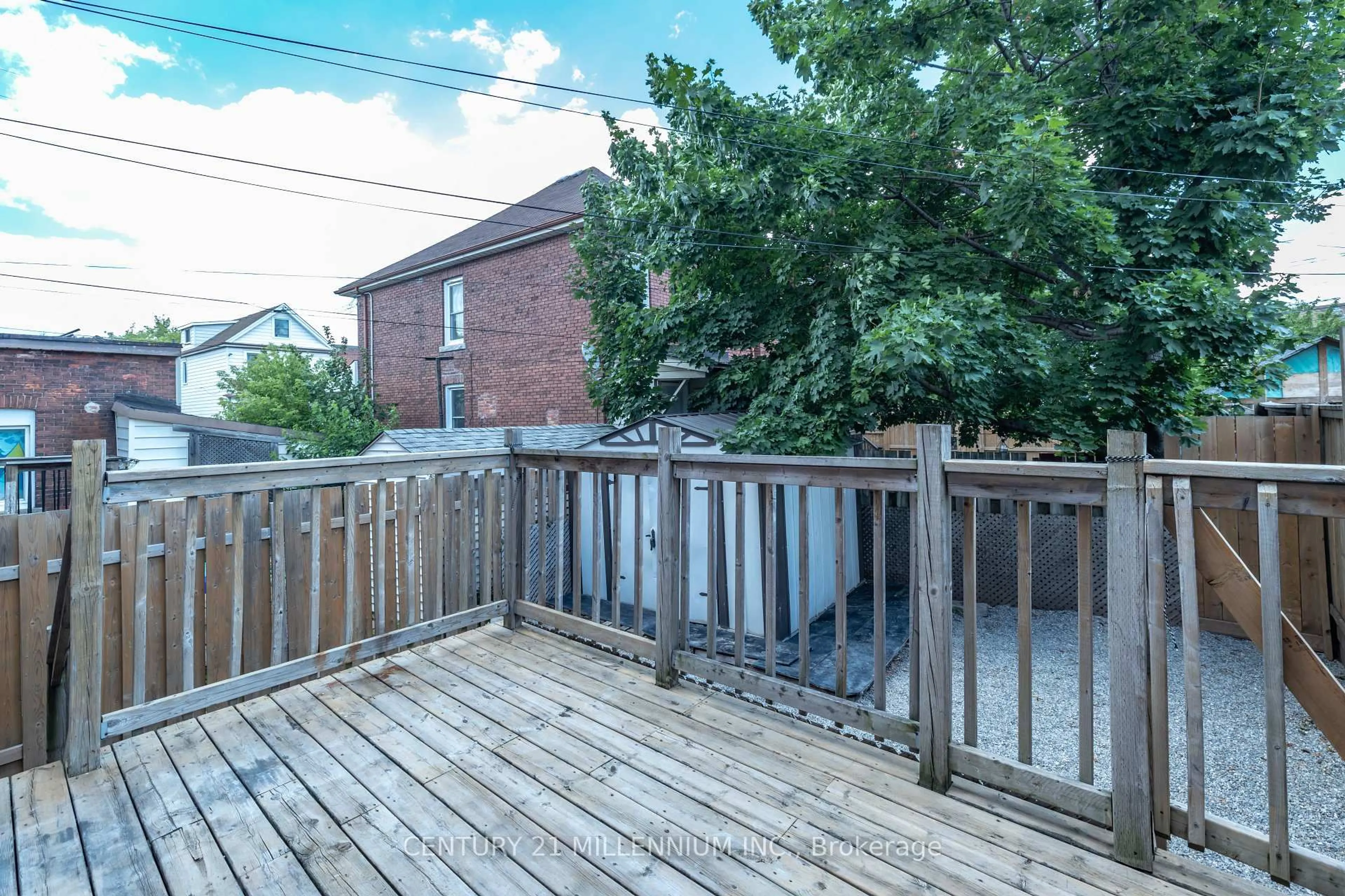 Patio, street for 242 Balmoral Ave, Hamilton Ontario L8L 7S2