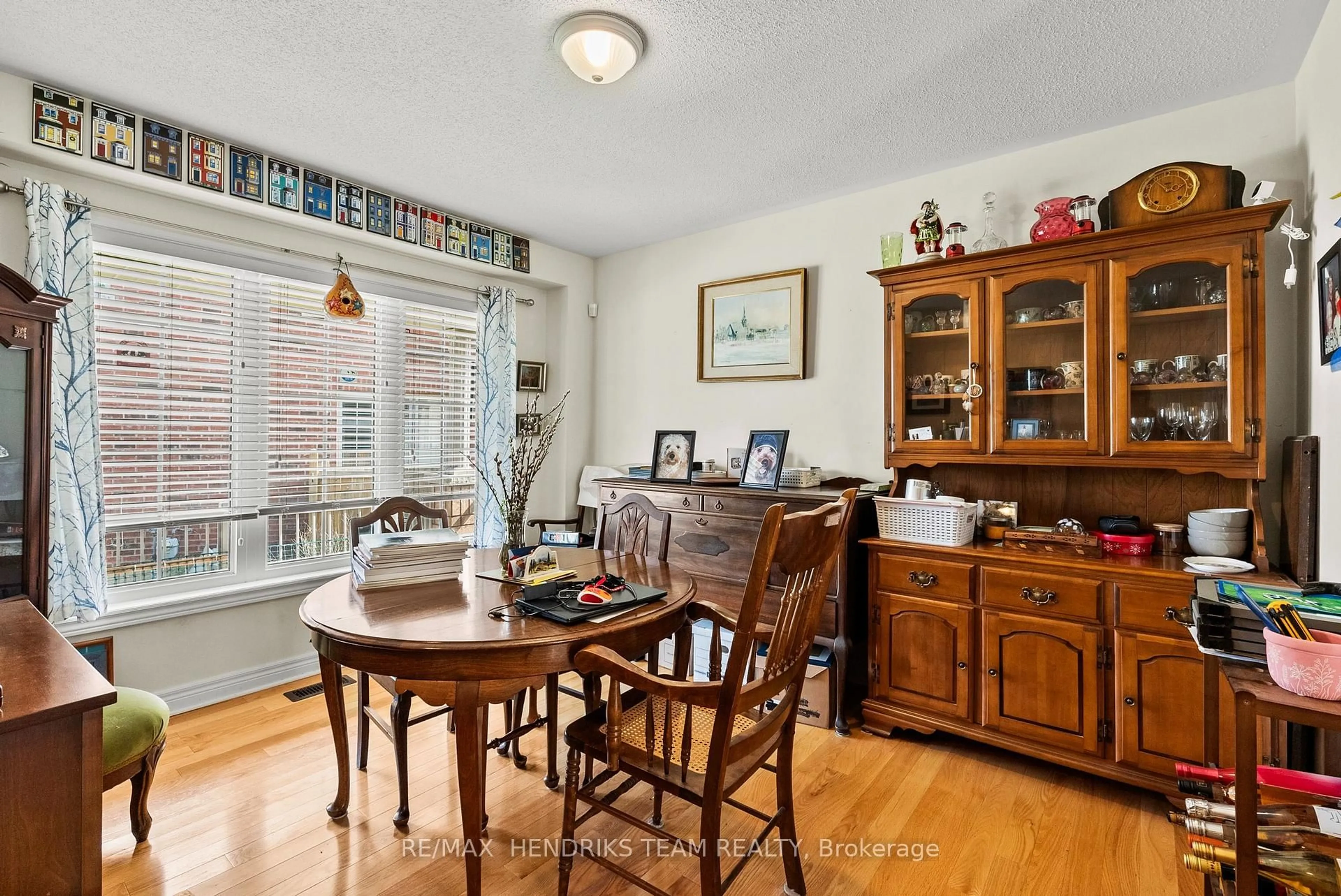 Dining room, unknown for 4 Durham Way, St. Catharines Ontario L0S 1J0