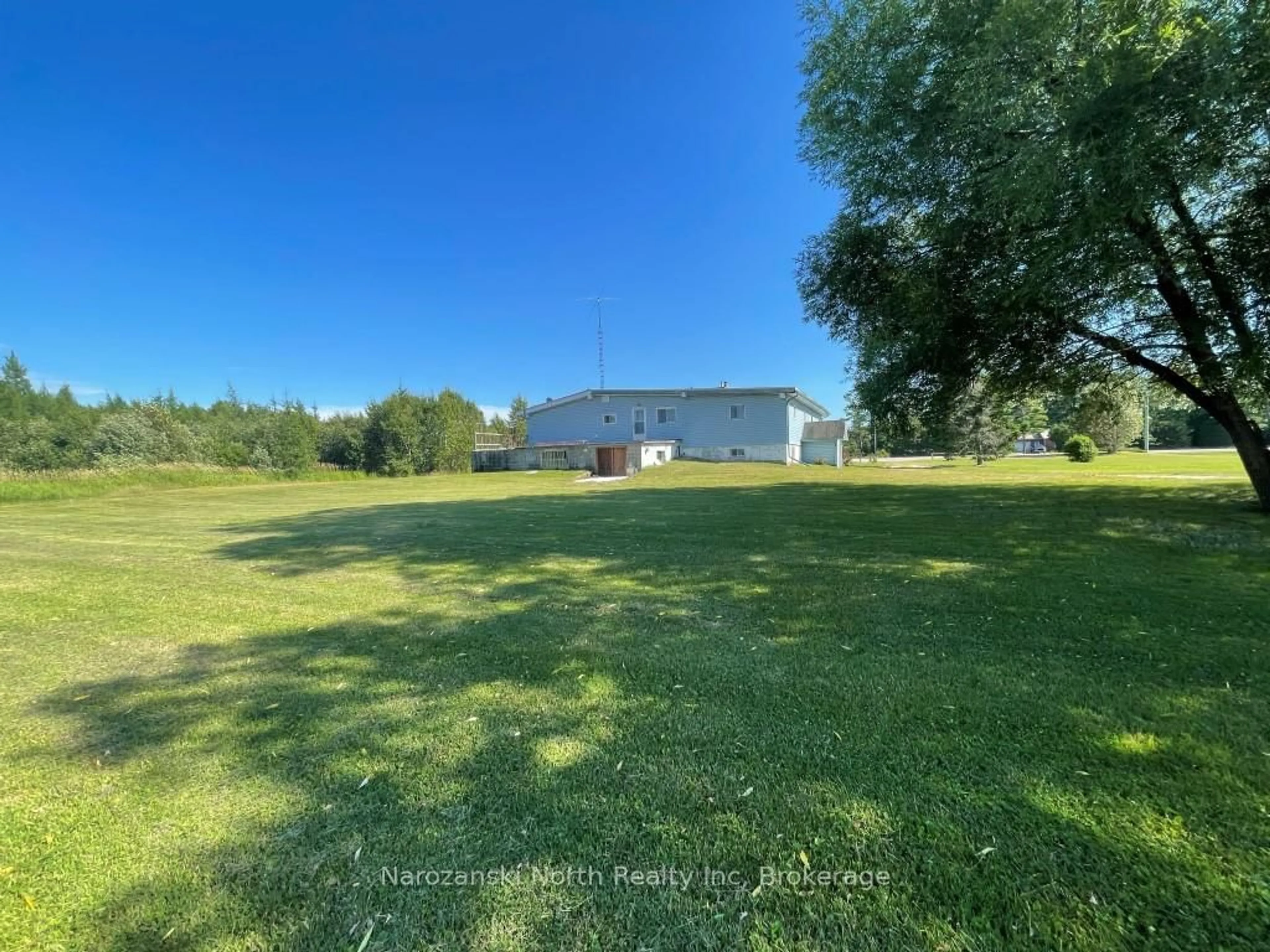 A pic from outside/outdoor area/front of a property/back of a property/a pic from drone, unknown for 2855 64 Highway, French River Ontario P0M 2N0