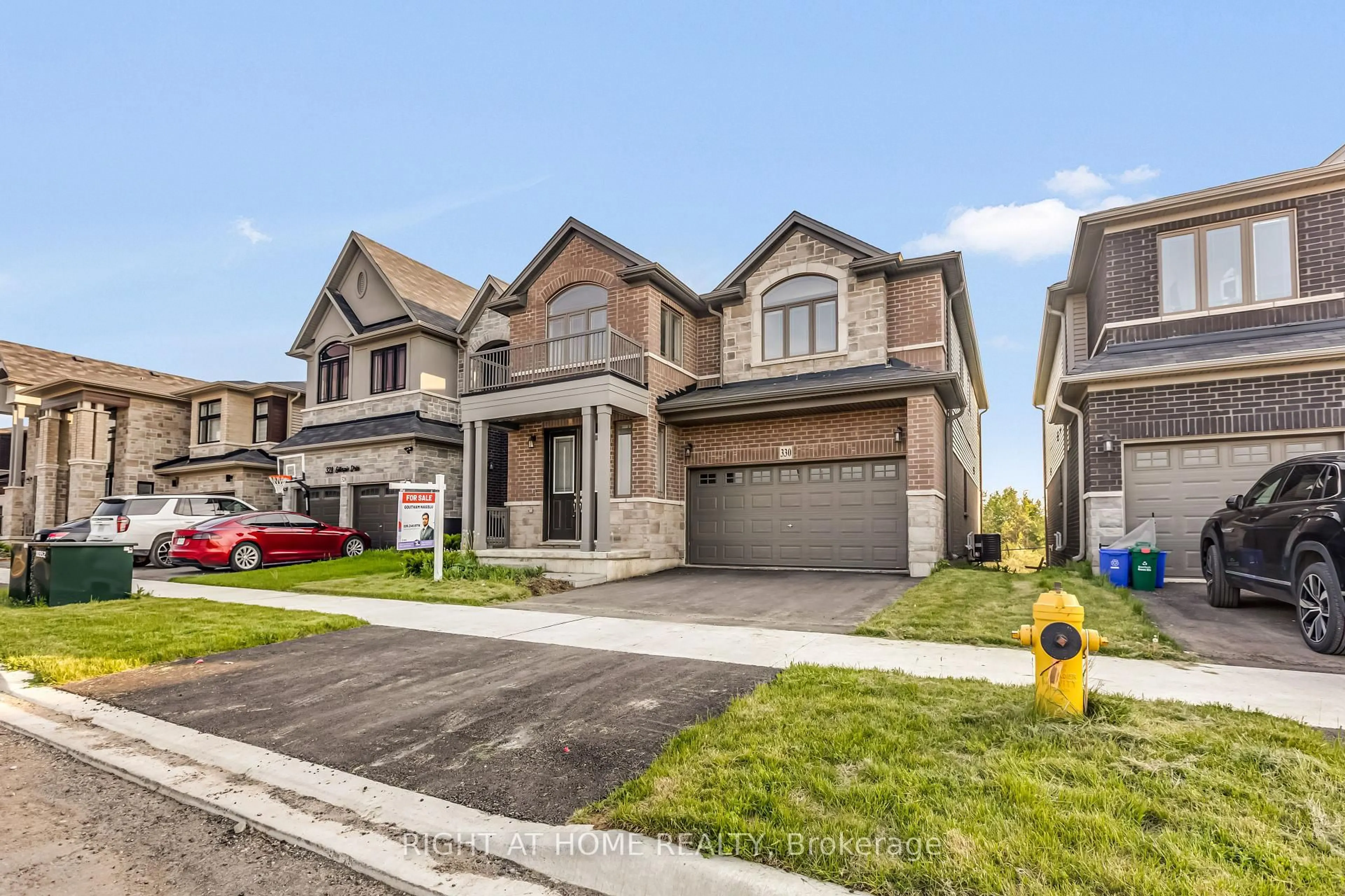 Home with brick exterior material, street for 330 Gillespie Dr, Brantford Ontario N3T 0X1
