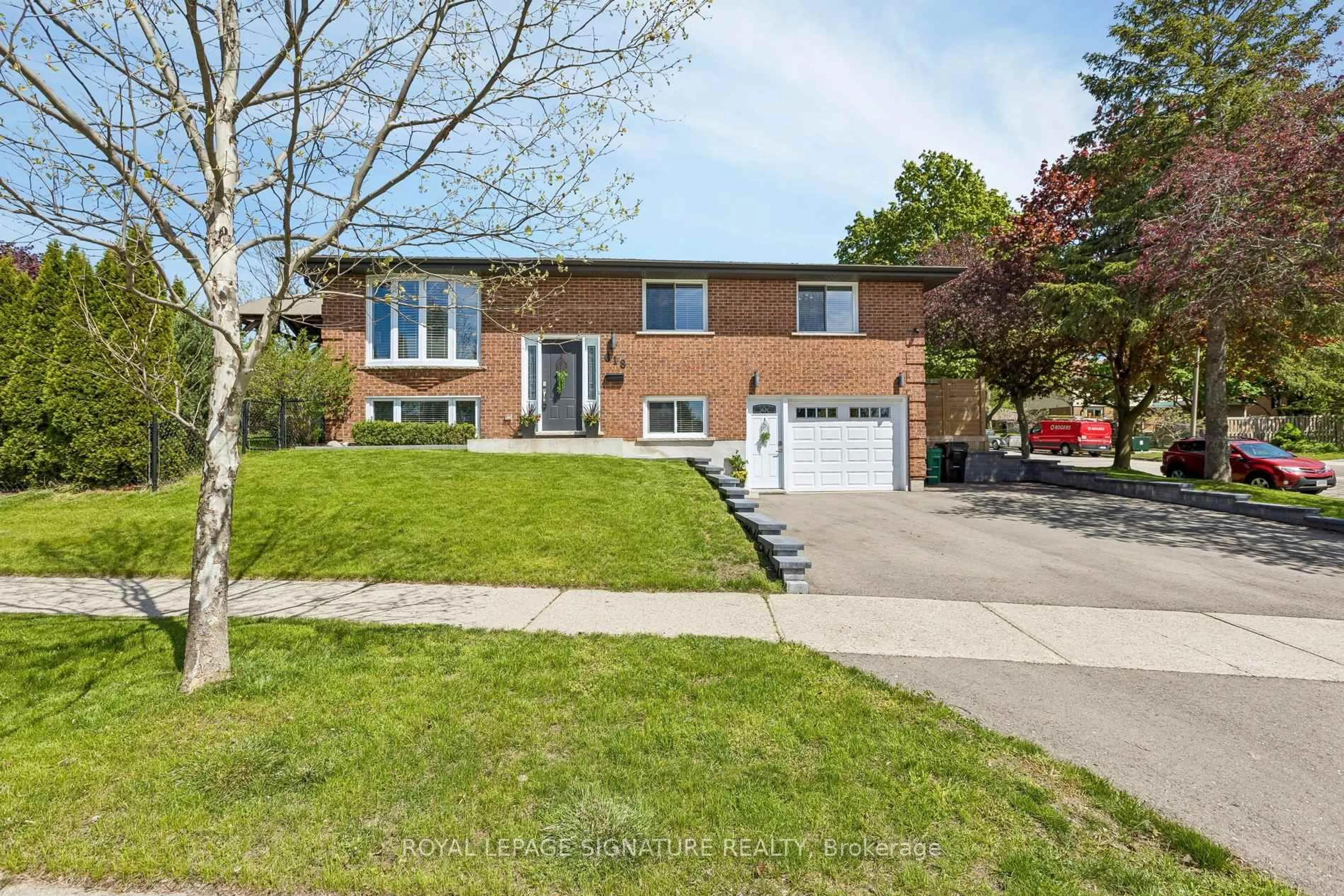 Home with brick exterior material, street for 618 Fern Rd, Waterloo Ontario N2V 1G6