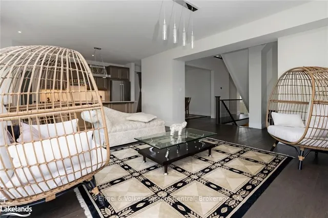 364 Yellow Birch Cres, Blue Mountains 5