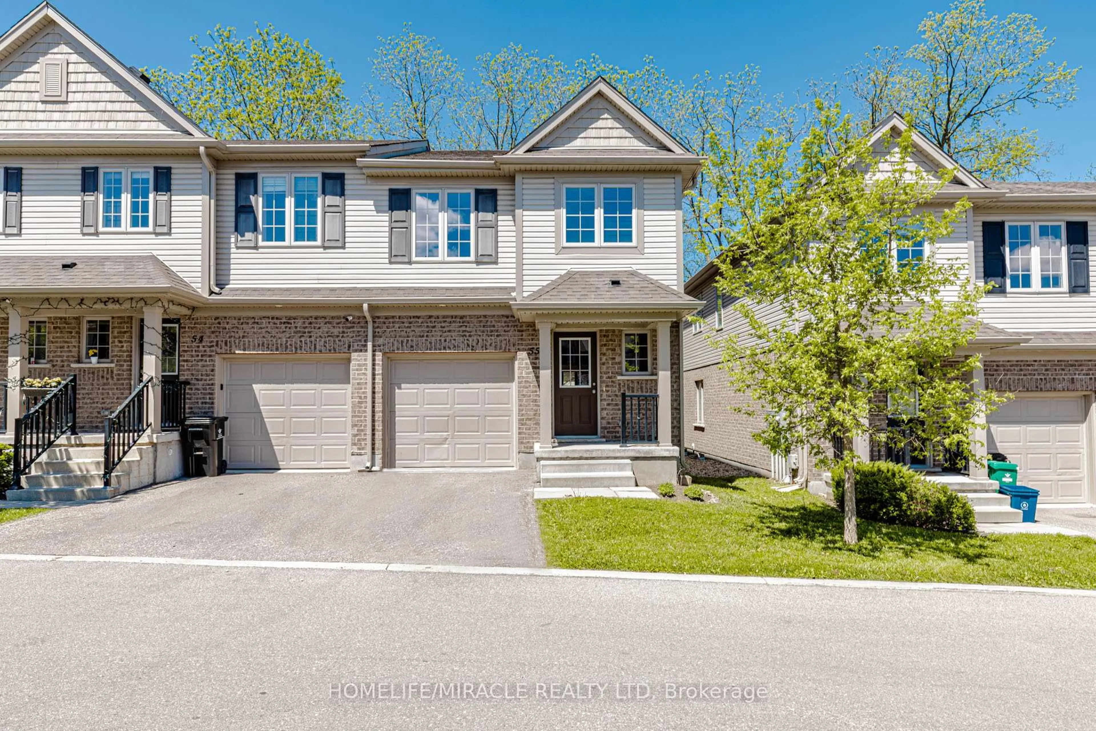 A pic from outside/outdoor area/front of a property/back of a property/a pic from drone, street for 50 Pinnacle Dr #55, Kitchener Ontario N2P 0H8