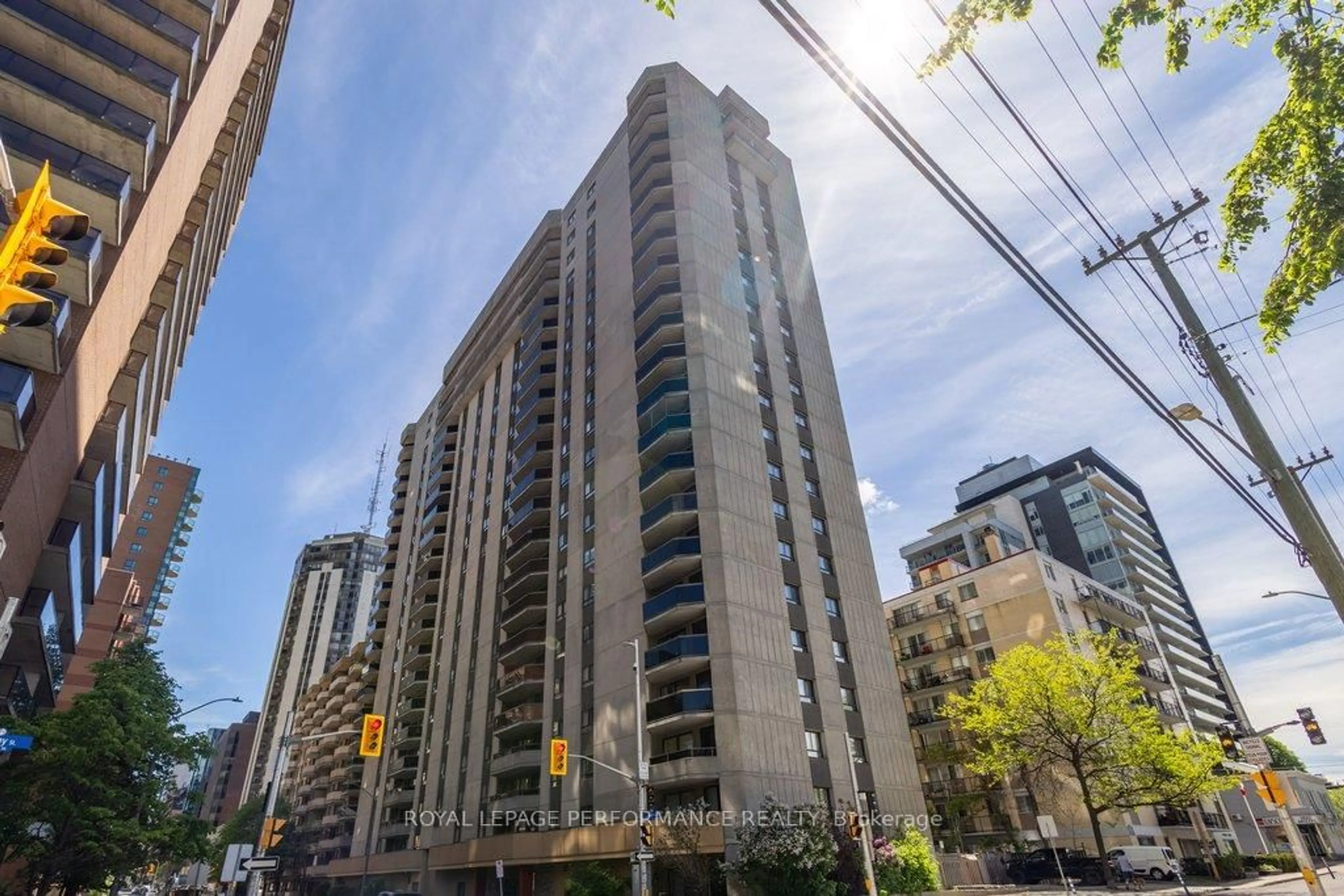 Patio, unknown for 470 Laurier Ave #1705, Ottawa Ontario K1R 7W9