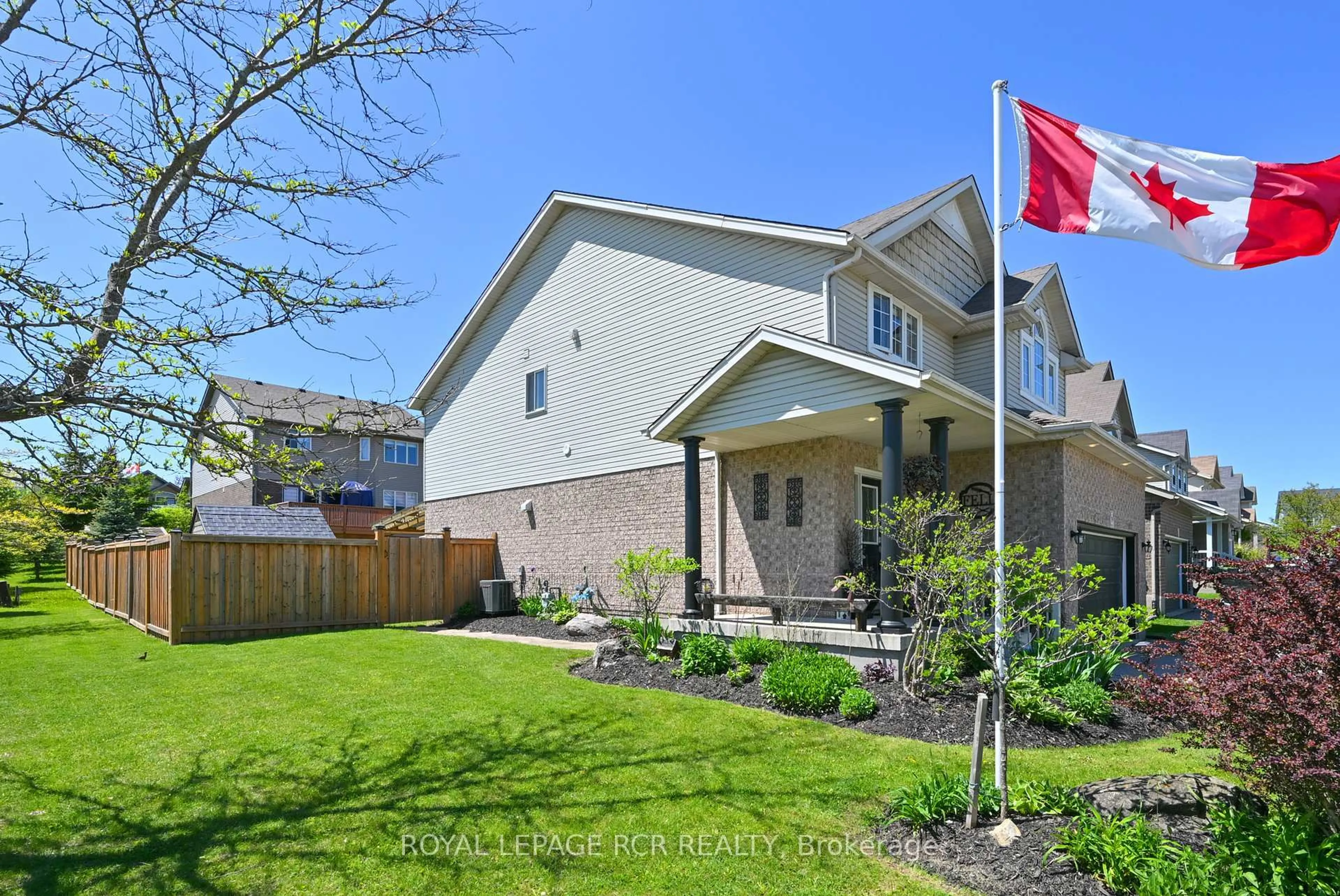 Home with vinyl exterior material, street for 399 Rintoul Cres, Shelburne Ontario L9V 3C5