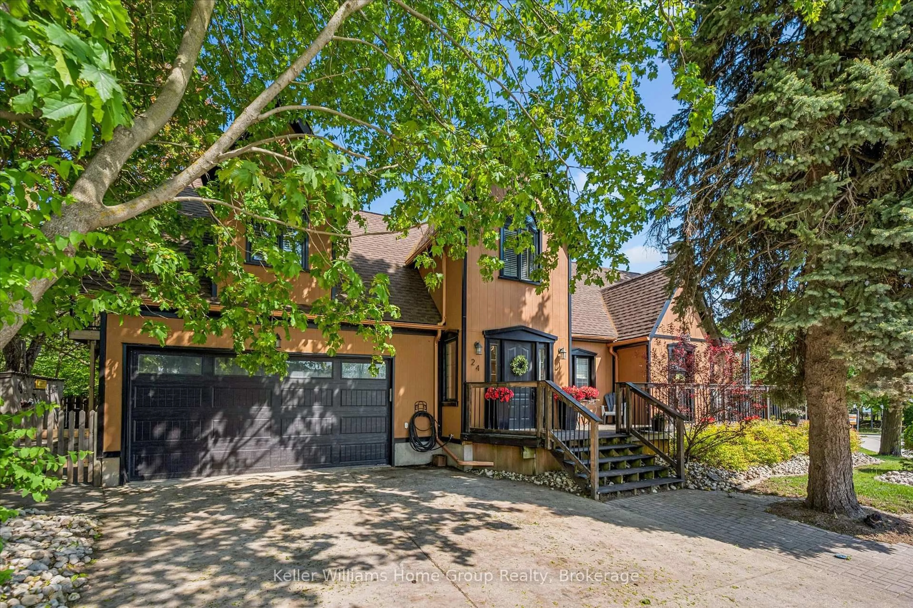 Unknown for 24 McNab St, Centre Wellington Ontario N0B 1S0