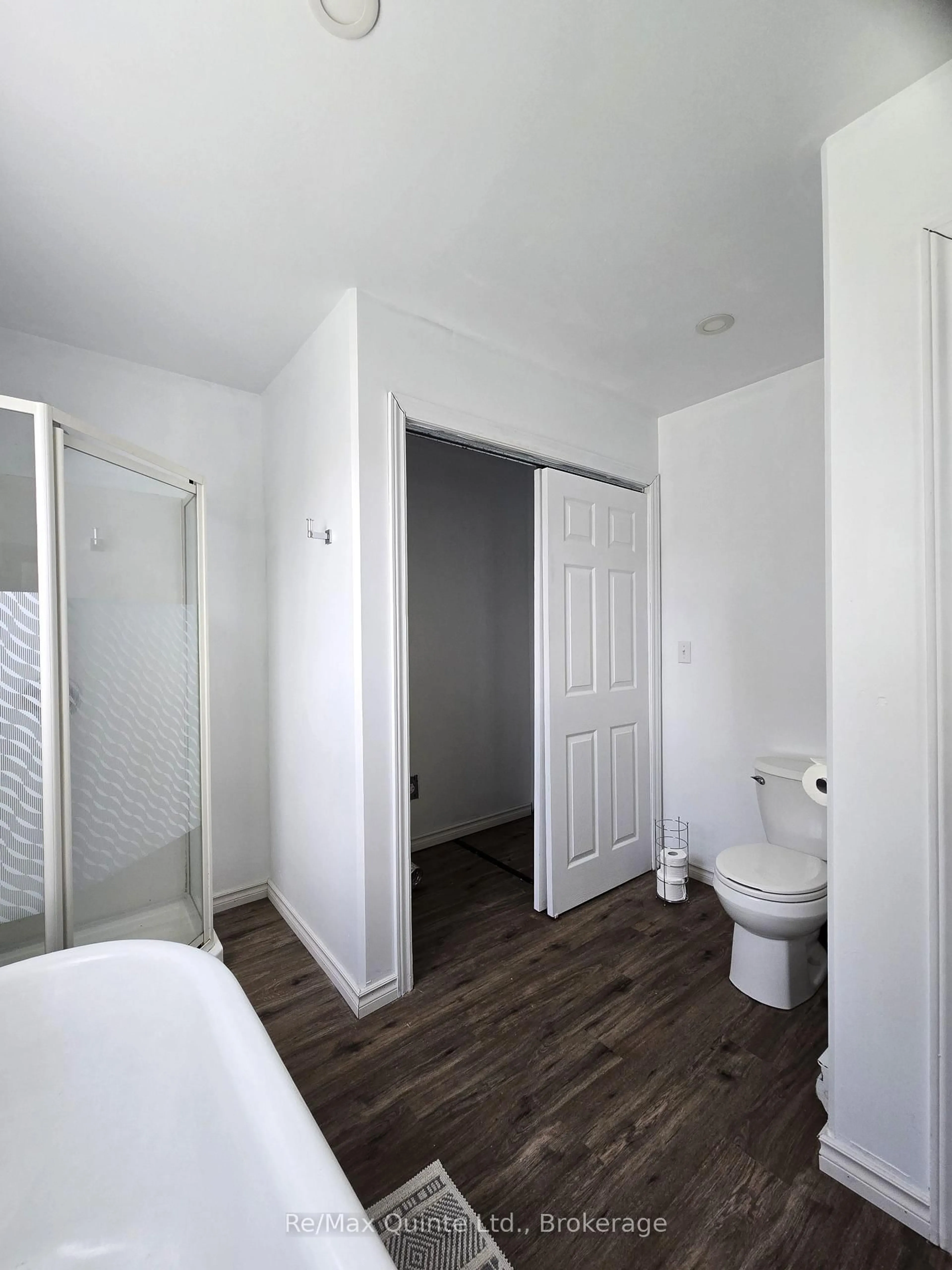 trreb/IMG-X13214768_3d6ea118-1189-4021-b799-1c45ceacaeb5-l.jpg