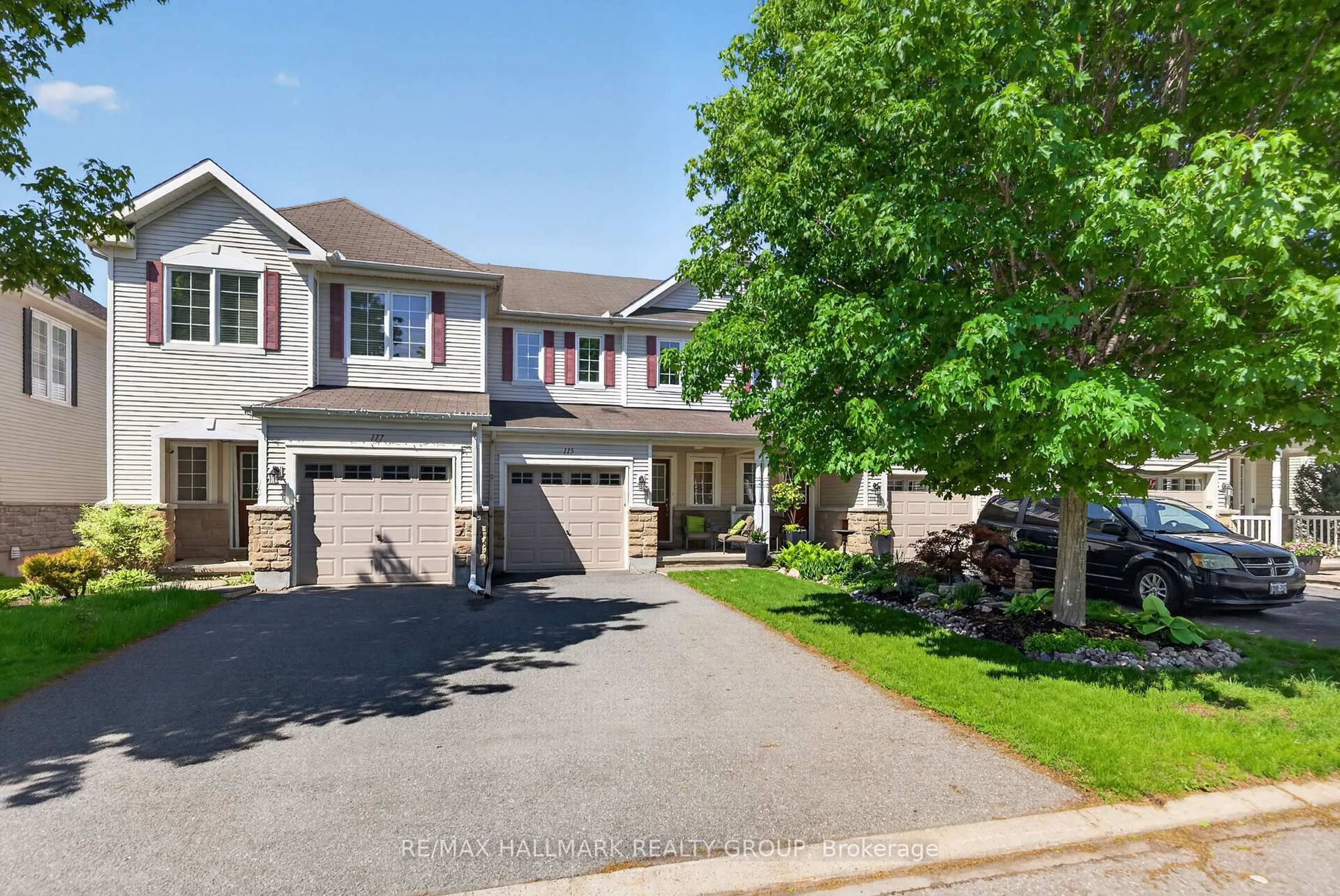 A pic from outside/outdoor area/front of a property/back of a property/a pic from drone, street for 115 Cedardown Private, Ottawa Ontario K2J 0W2