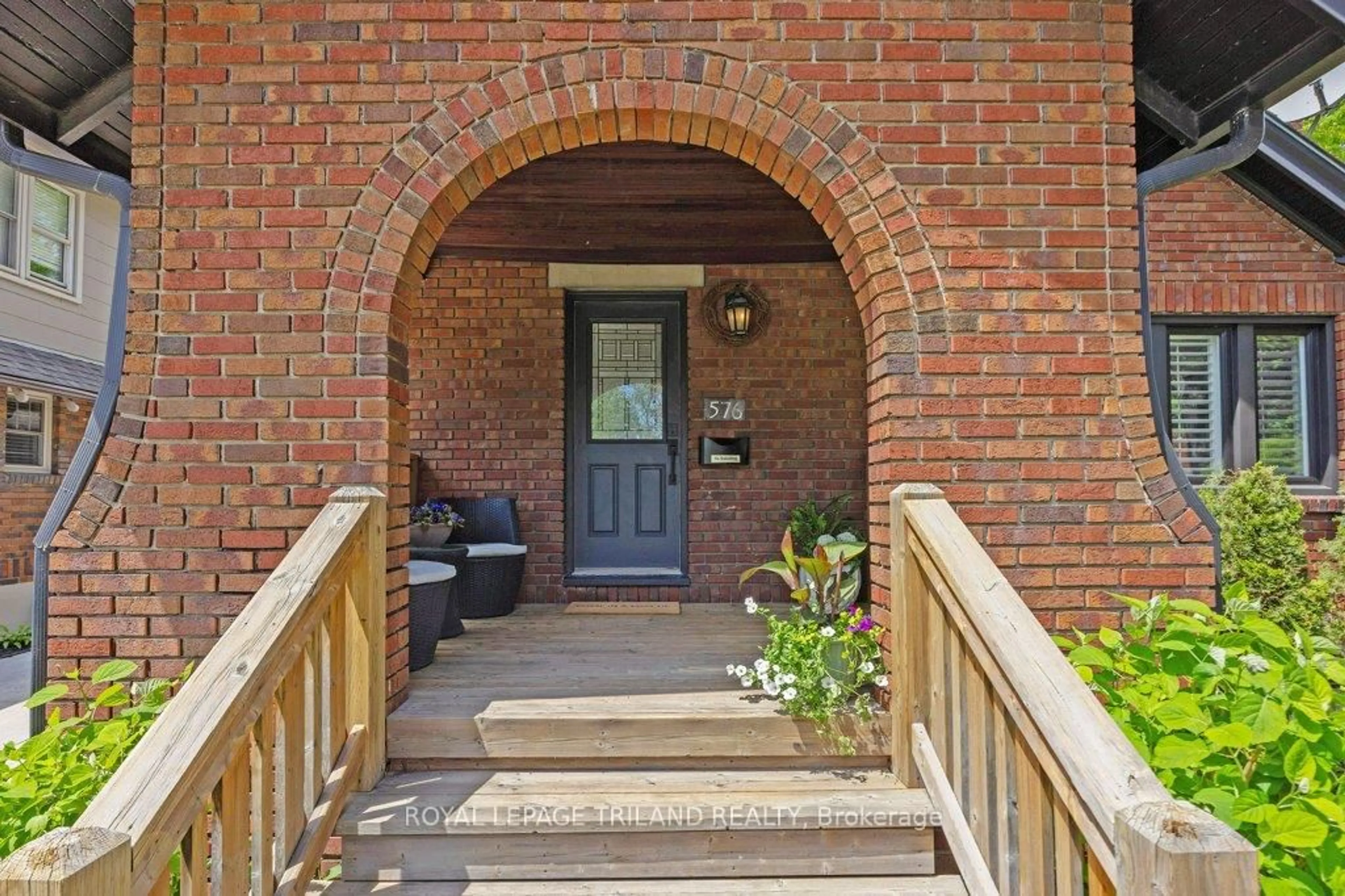 Home with brick exterior material, street for 576 St James St, London East Ontario N5Y 3P6