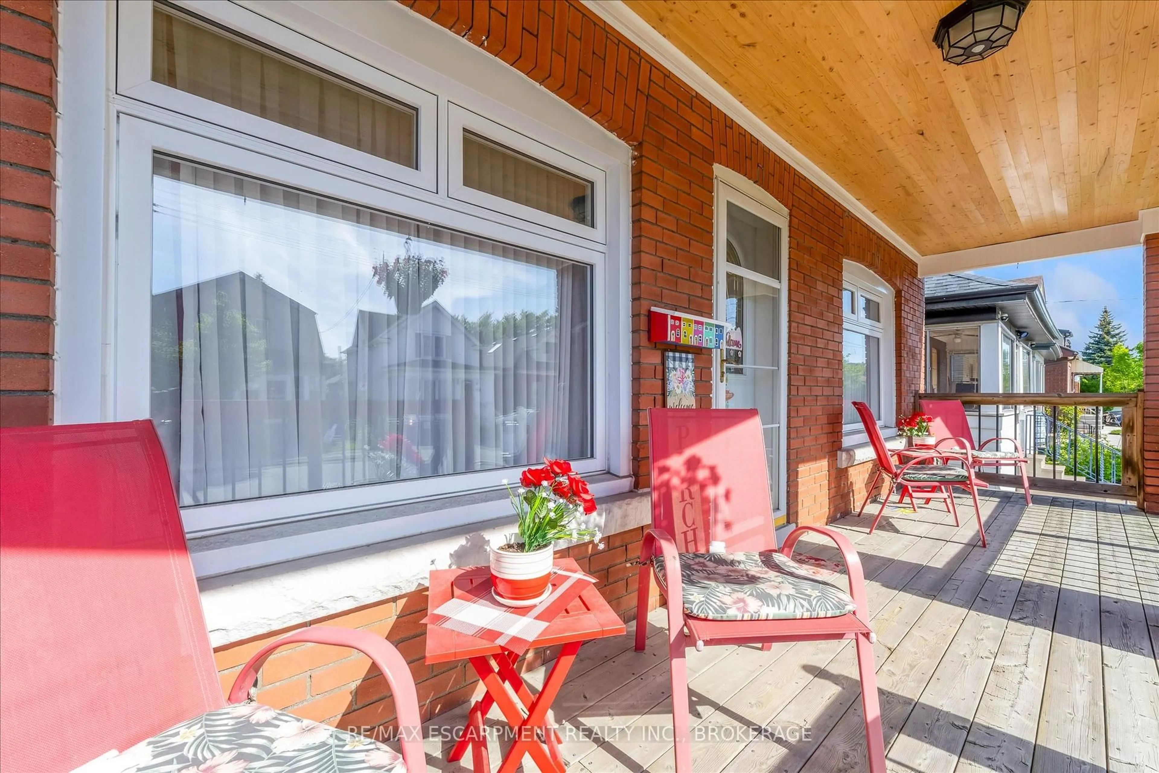 Patio, unknown for 121 Edgemont St, Hamilton Ontario L8H 4E2