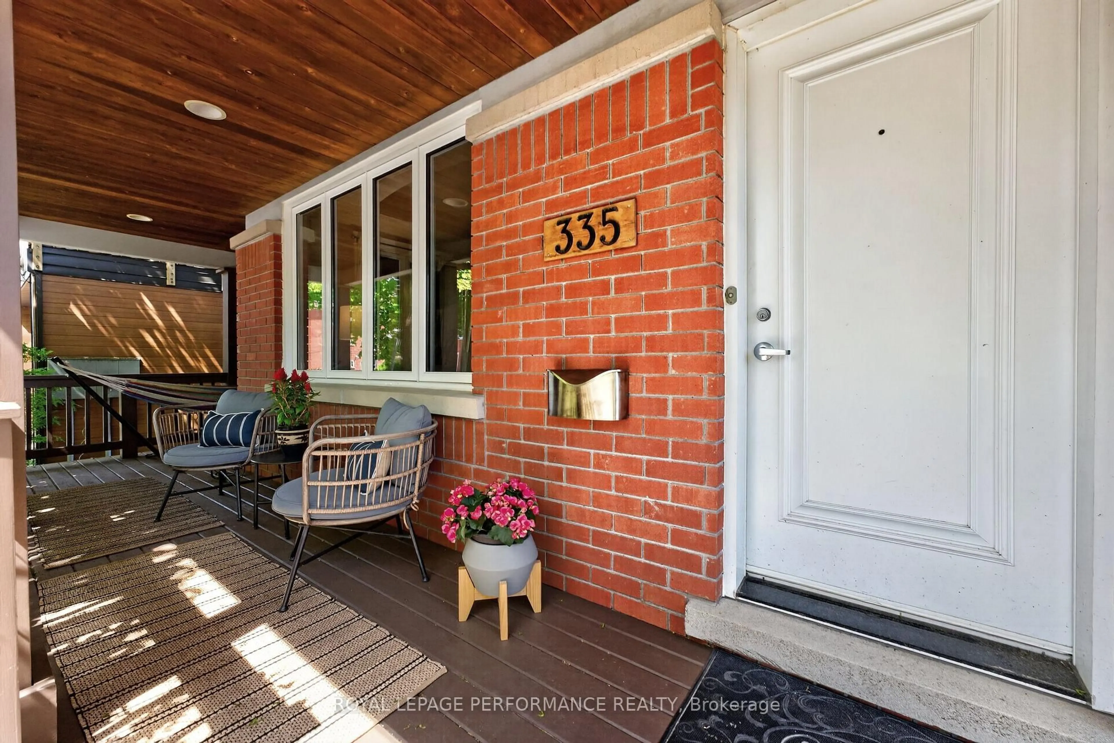 Unknown for 335 Osgoode St, Ottawa Ontario K1N 1H2