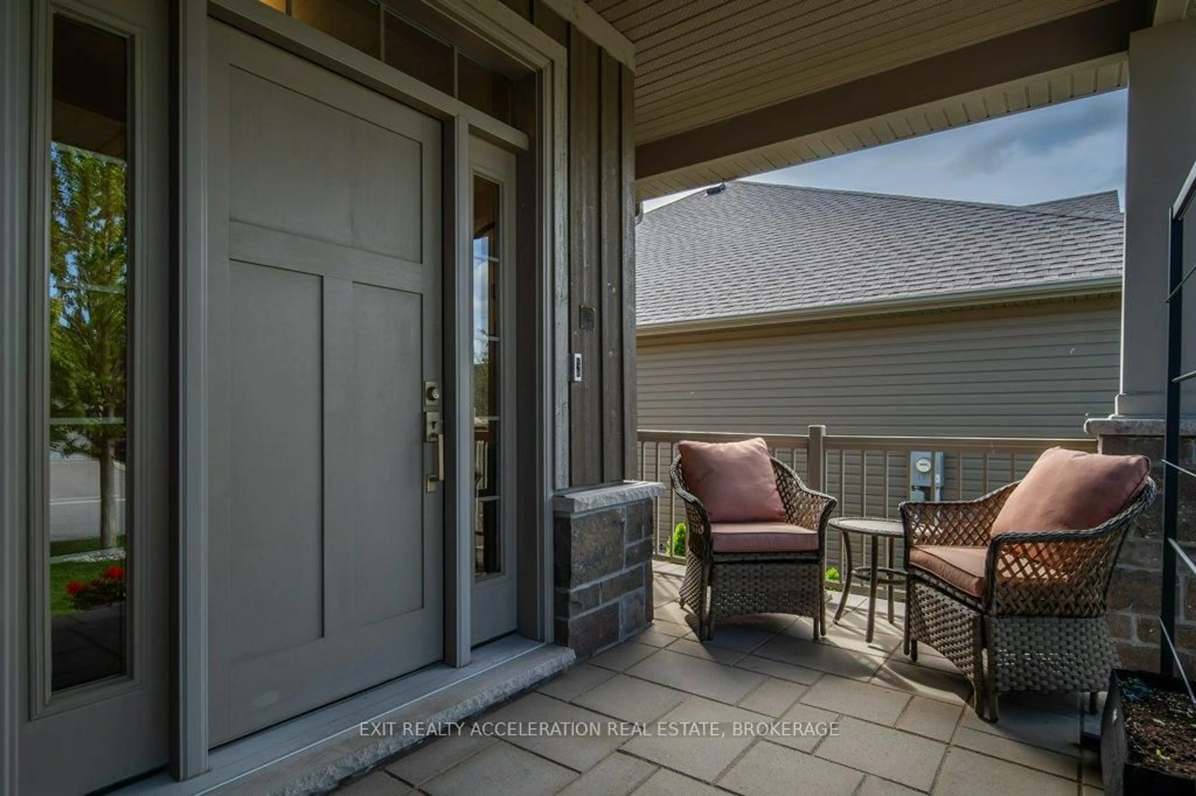 Unknown for 10 Admiral Crt, Bath Ontario K0H 1G0