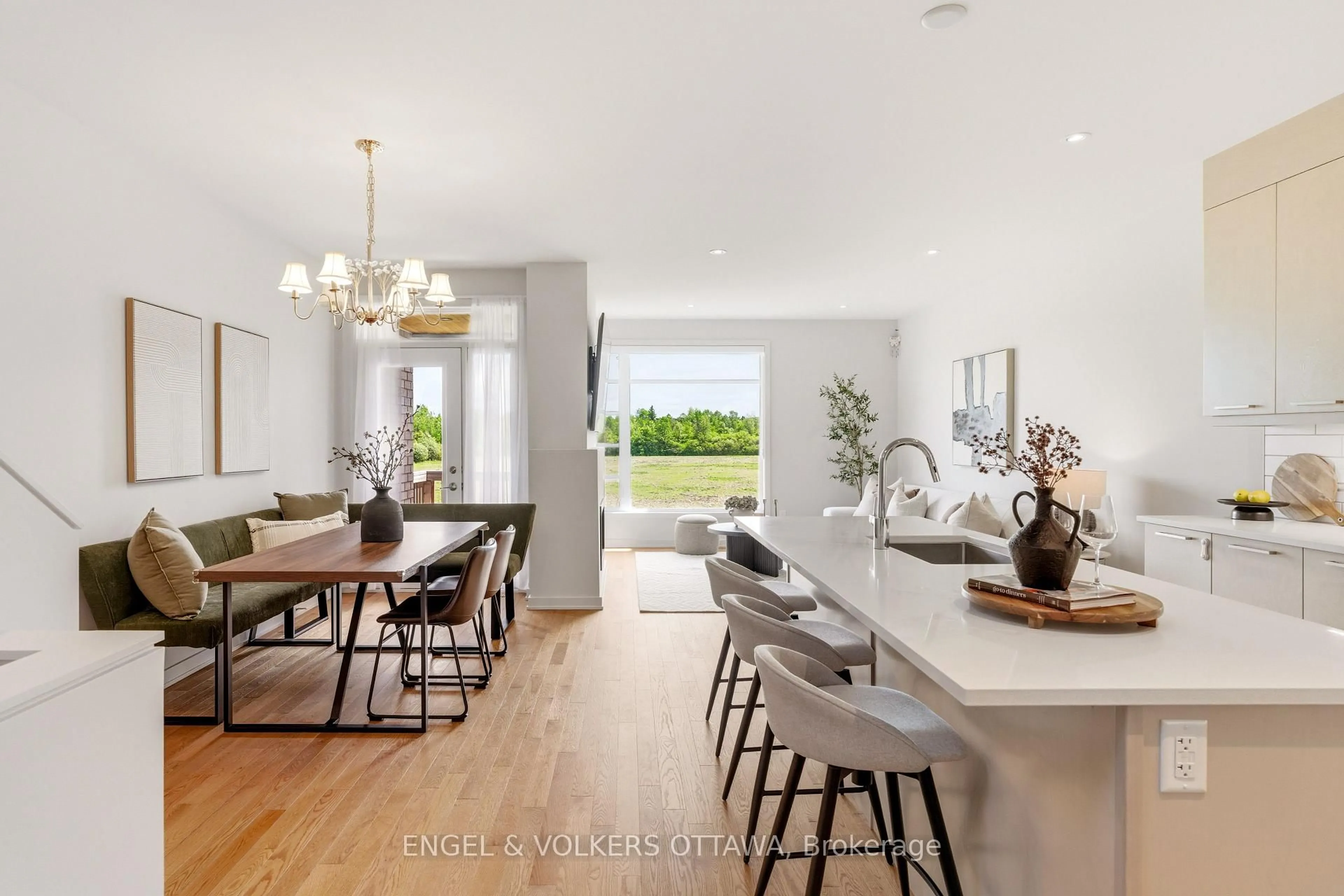 Open concept kitchen, unknown for 256 Shuttleworth Dr, Ottawa Ontario K1T 0T4