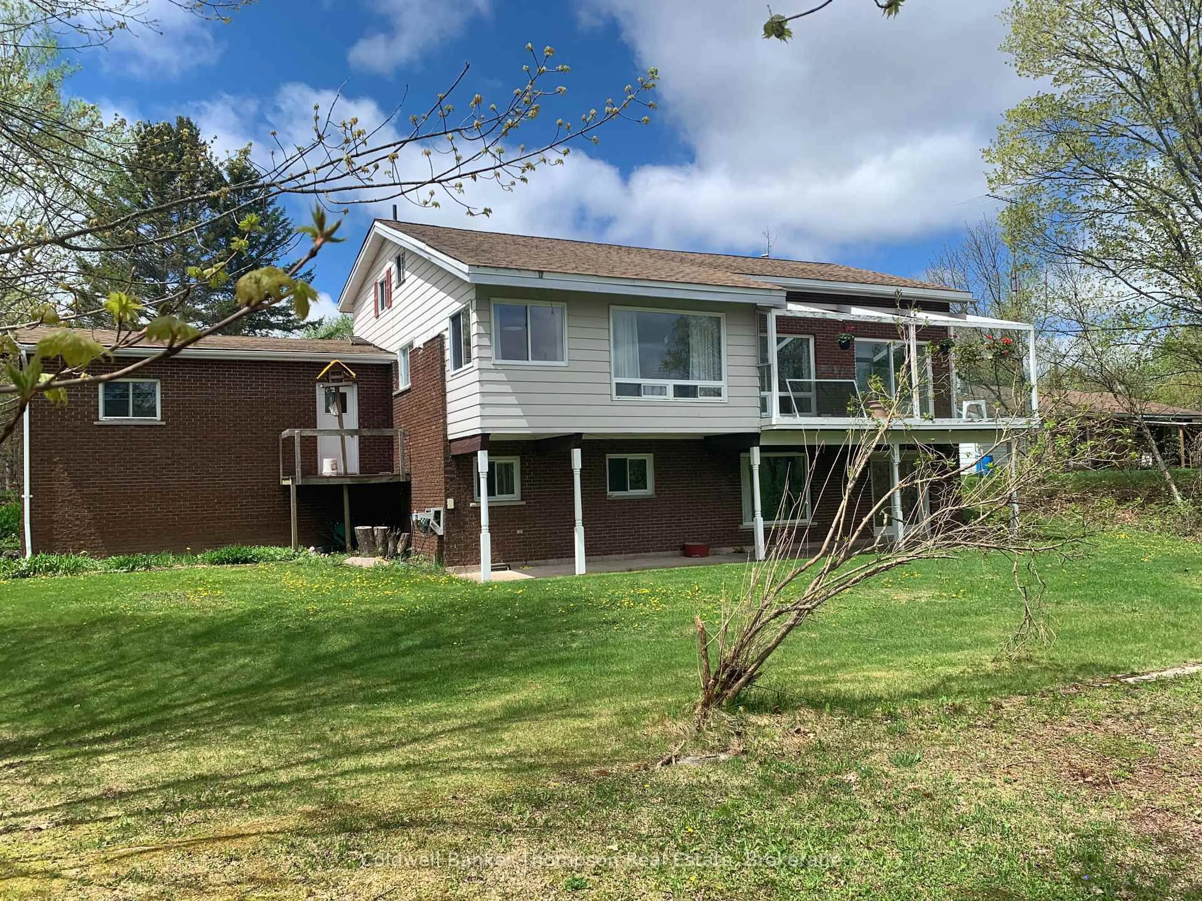 A pic from outside/outdoor area/front of a property/back of a property/a pic from drone, unknown for 79 Oakridge Dr, Strong Ontario P0A 1Z0