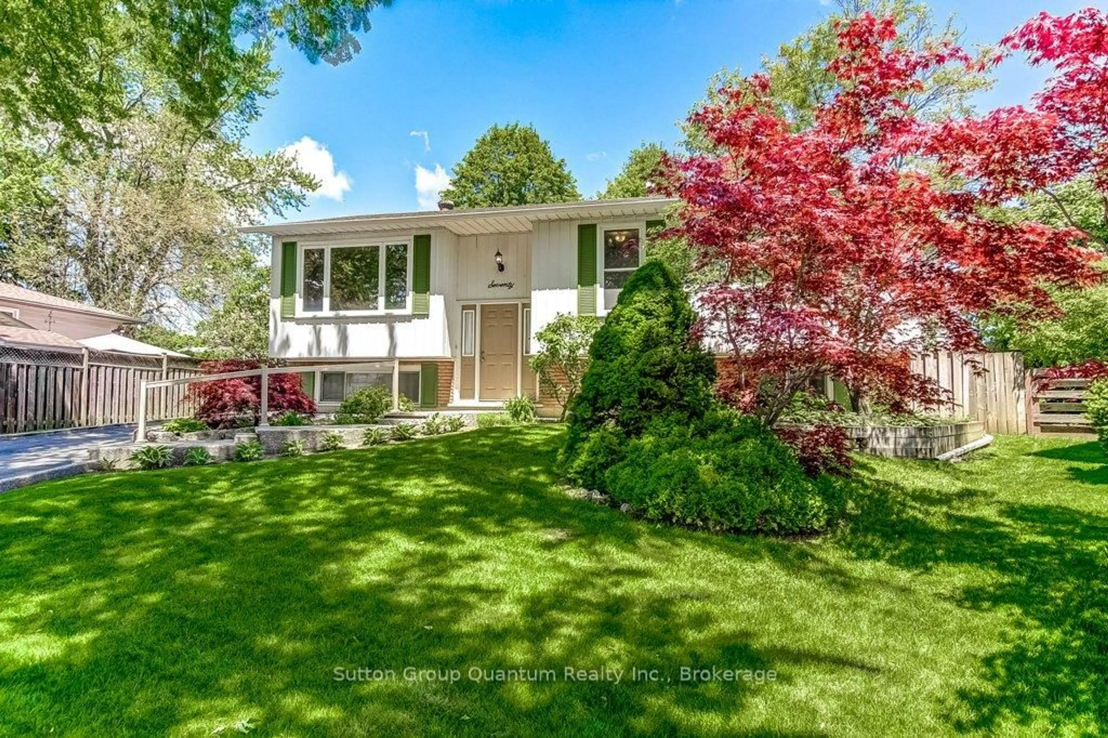 Unknown for 70 Graystone Dr, Hamilton Ontario L9C 4R8