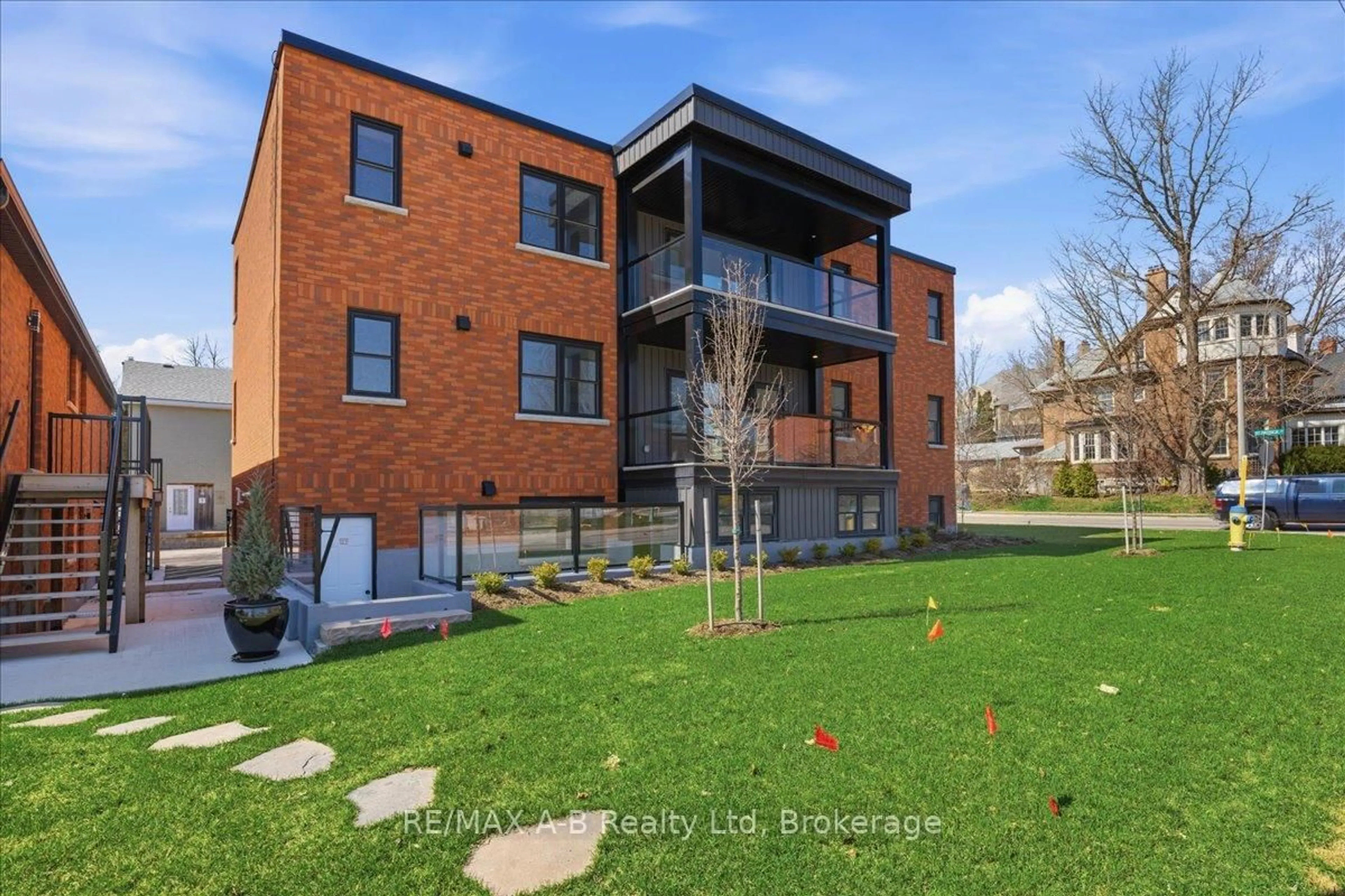 Home with brick exterior material, building for 74A CHURCH St #1, Stratford Ontario N5A 2R2