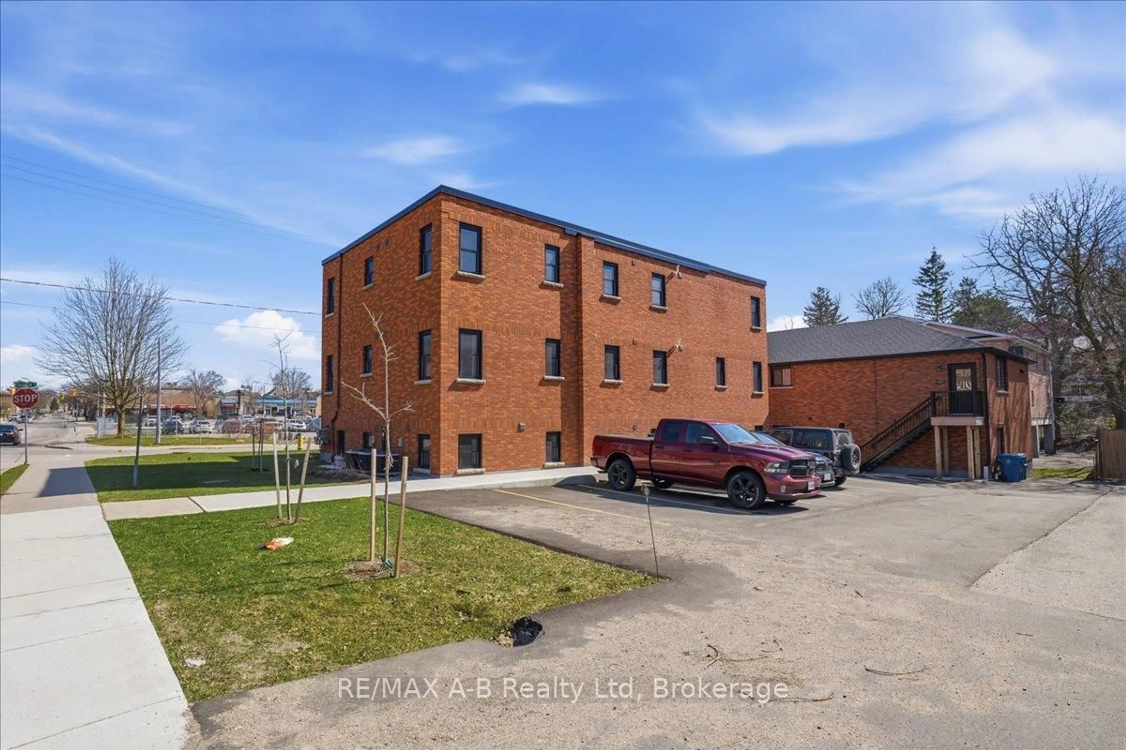A pic from outside/outdoor area/front of a property/back of a property/a pic from drone, building for 74A CHURCH St #1, Stratford Ontario N5A 2R2