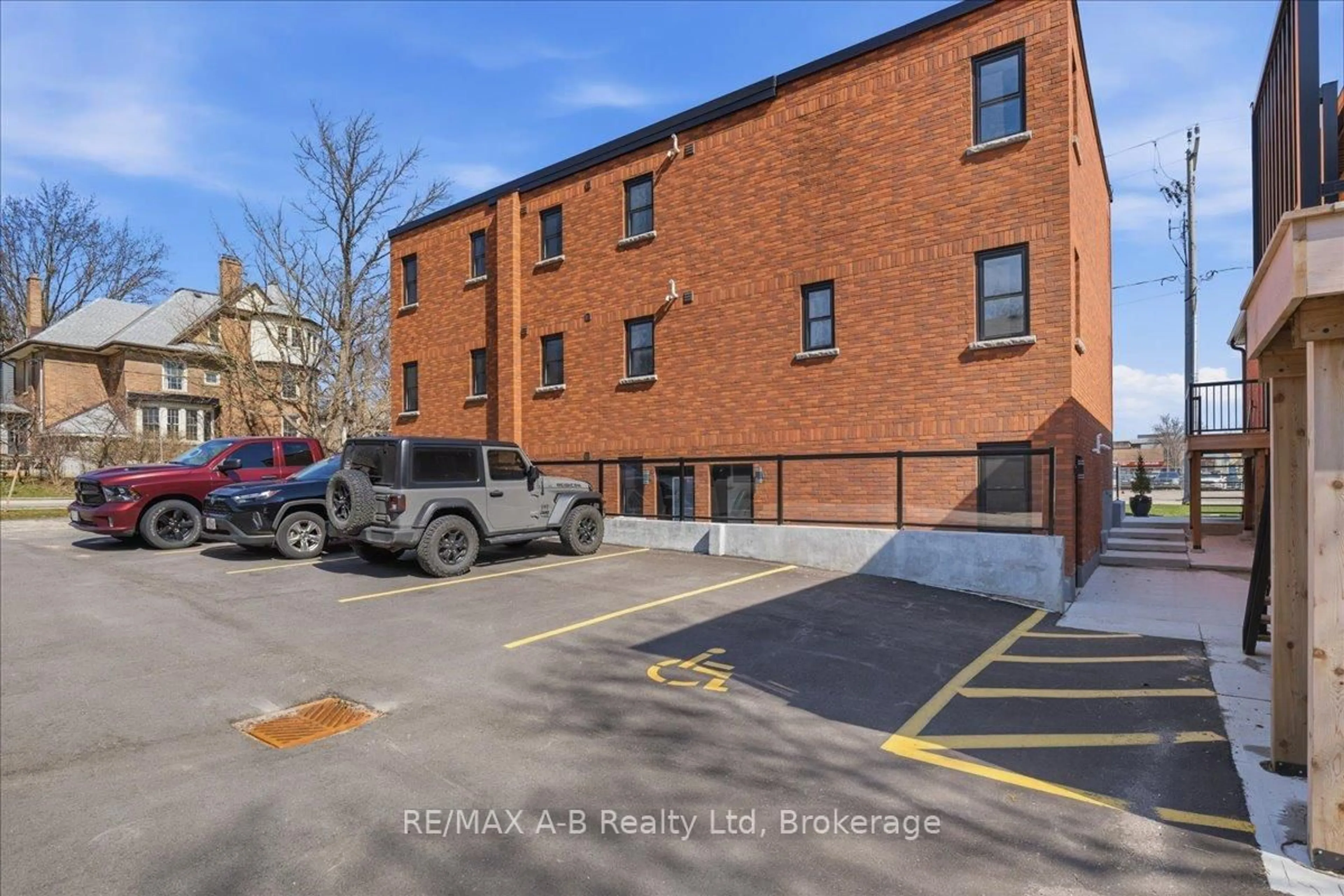 A pic from outside/outdoor area/front of a property/back of a property/a pic from drone, street for 74A CHURCH St #1, Stratford Ontario N5A 2R2