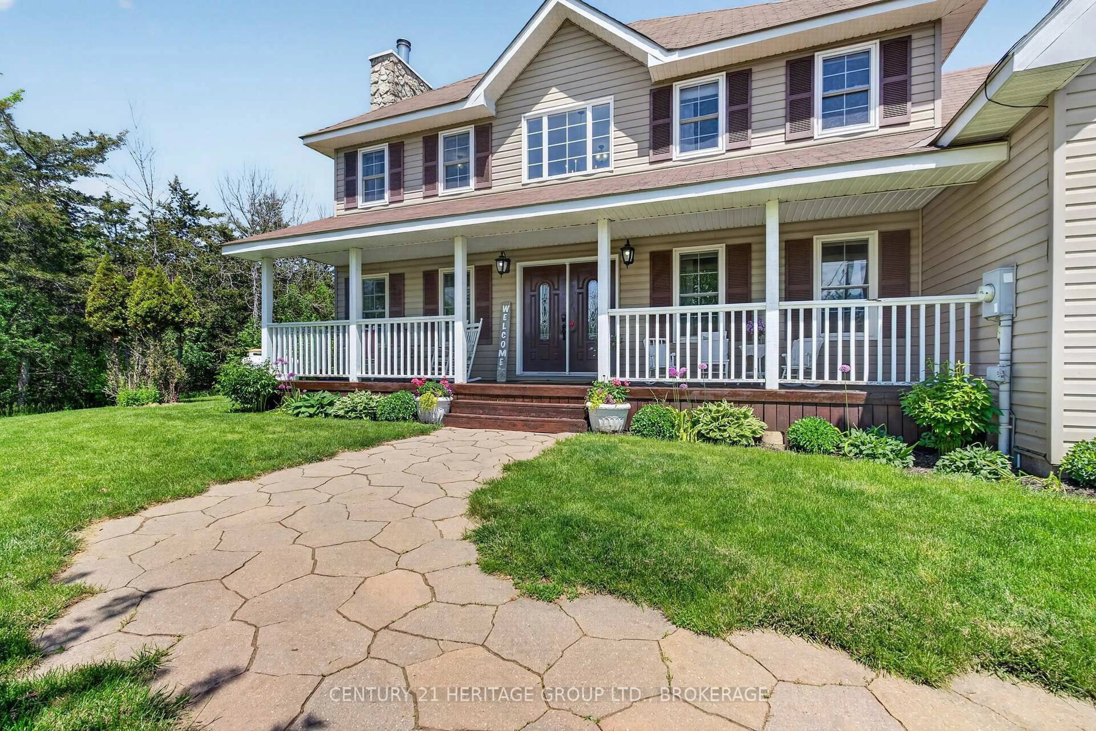 Home with vinyl exterior material, street for 471 Abrams Rd, Napanee Ontario K7R 3K8