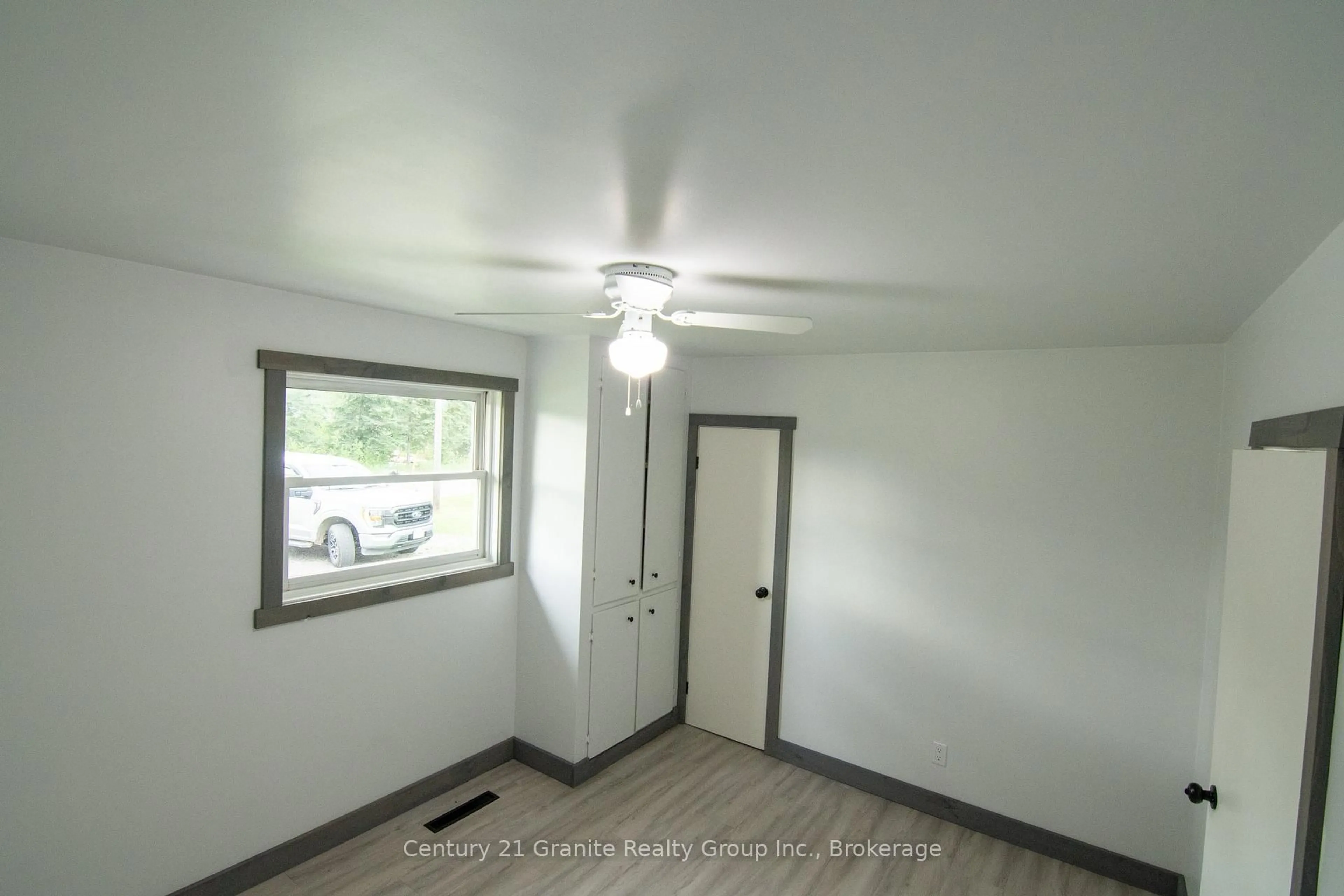 A pic of a room for 86 WATER St, Minden Hills Ontario K0M 2K0