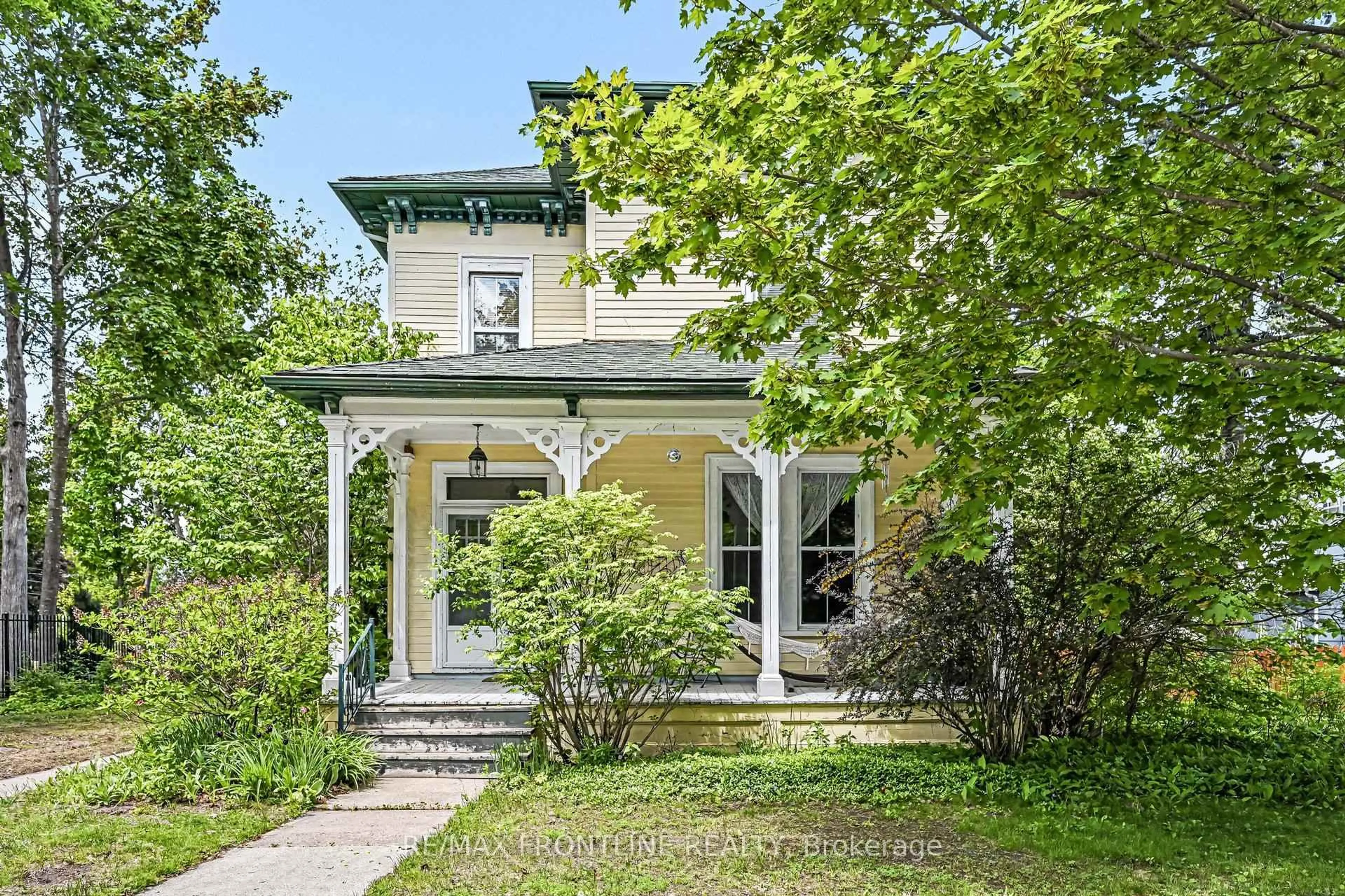 Unknown for 5 D'Arcy St, Perth Ontario K7H 2T7