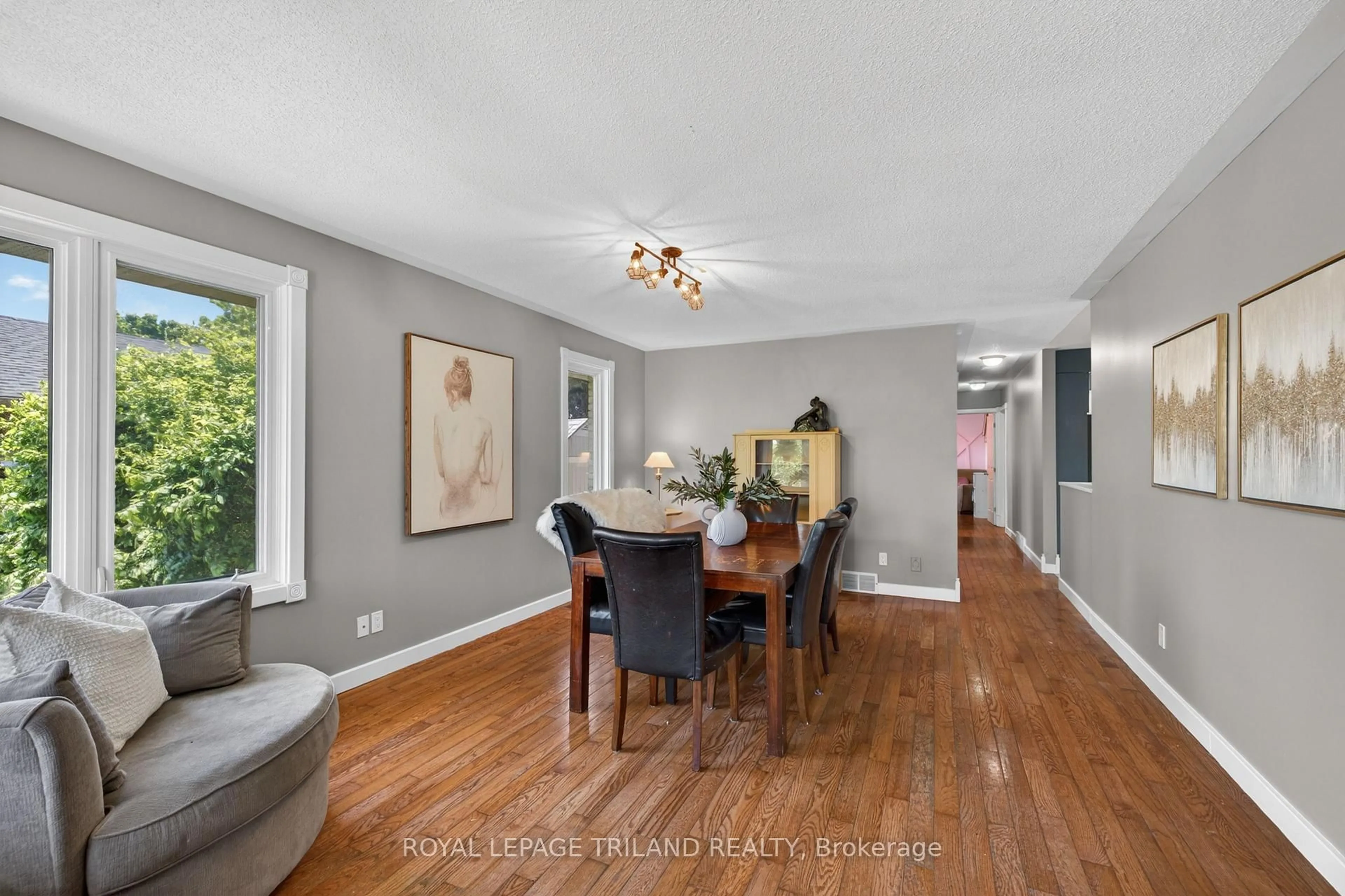 Dining room, wood/laminate floor for 24 Farmington Ave, Aylmer Ontario N5H 3E4