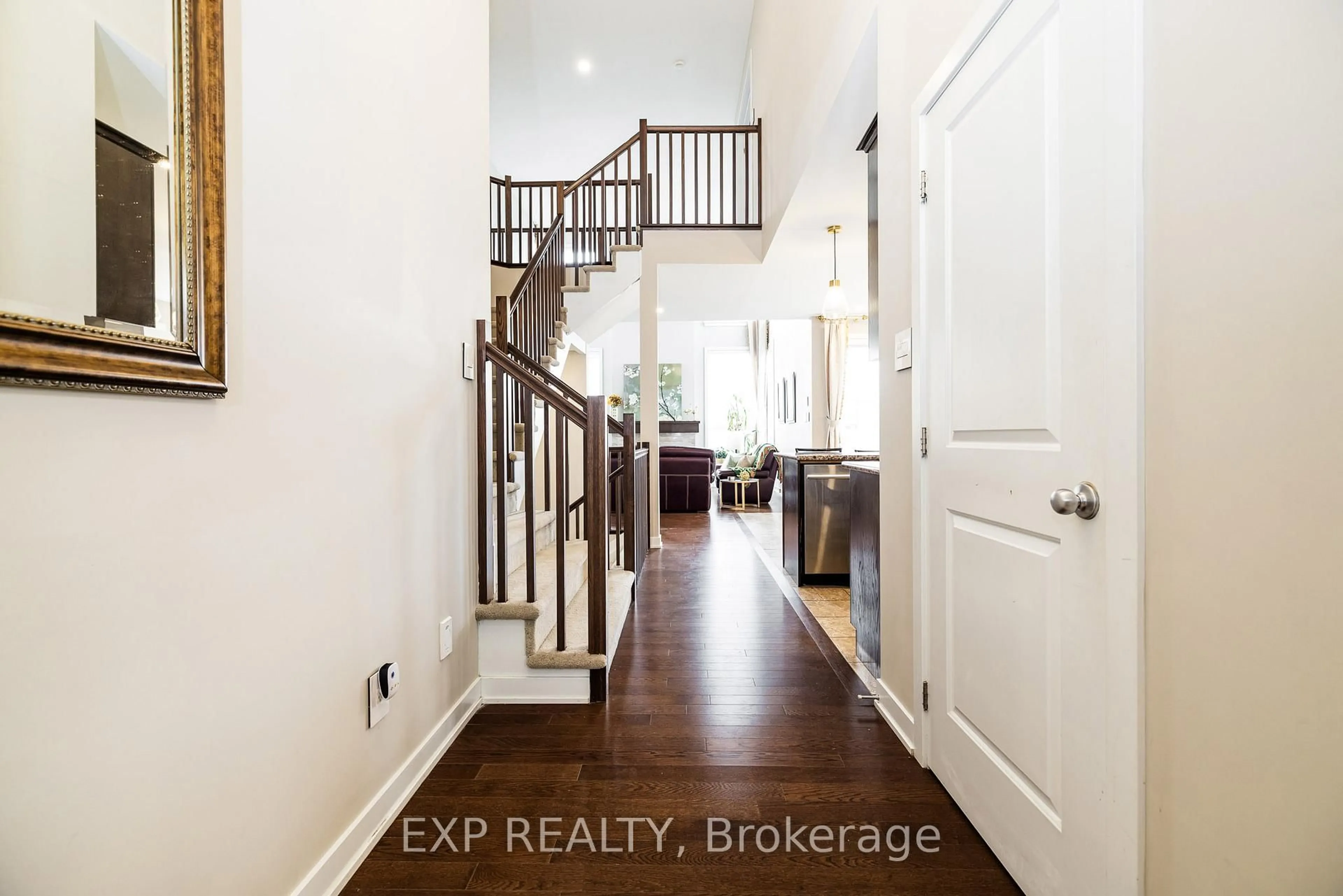 Indoor entryway for 119 Riddell St, Carleton Place Ontario K7C 0J9