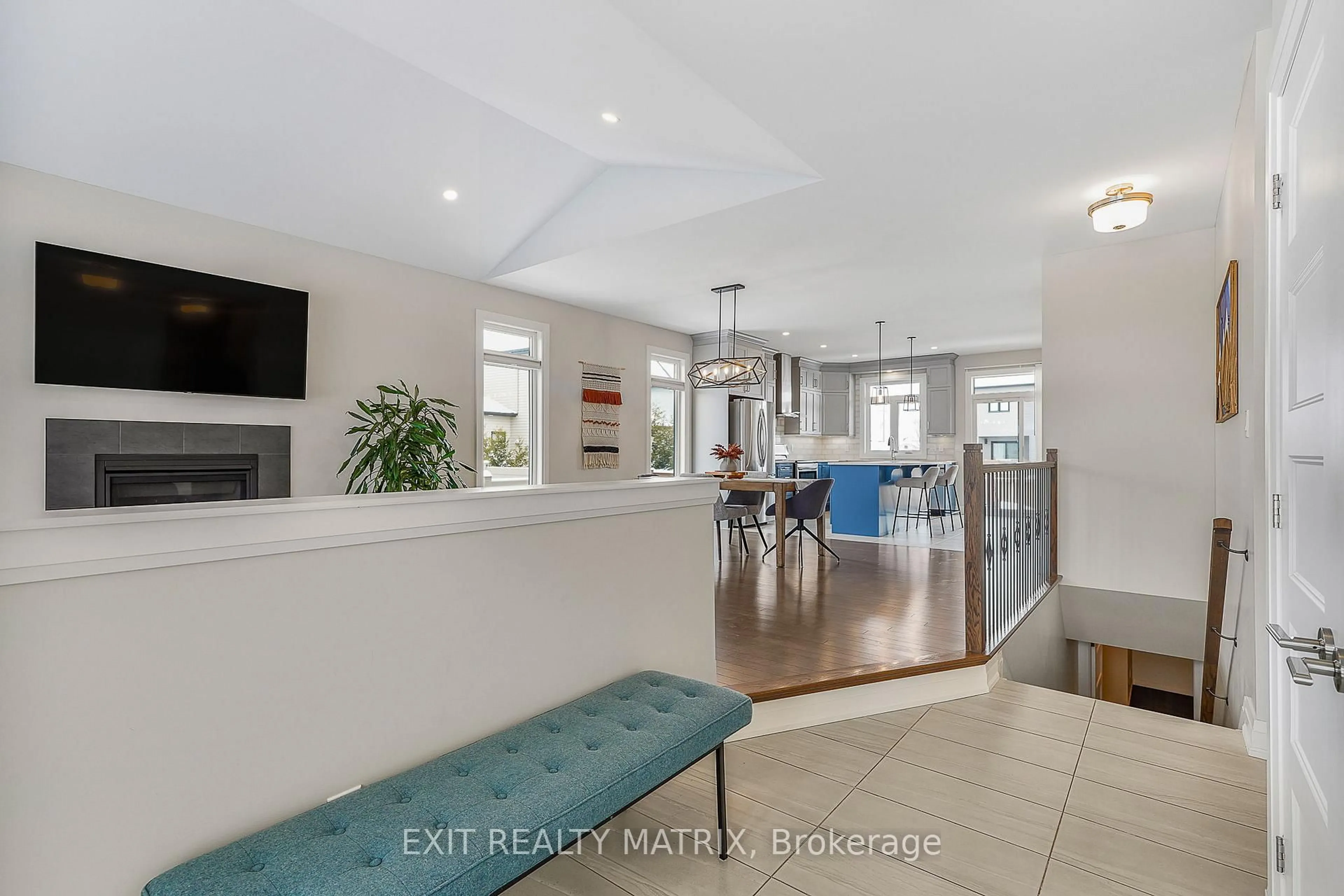 Open concept kitchen, ceramic/tile floor for 128 Lyon St, Russell Ontario K0A 1W0
