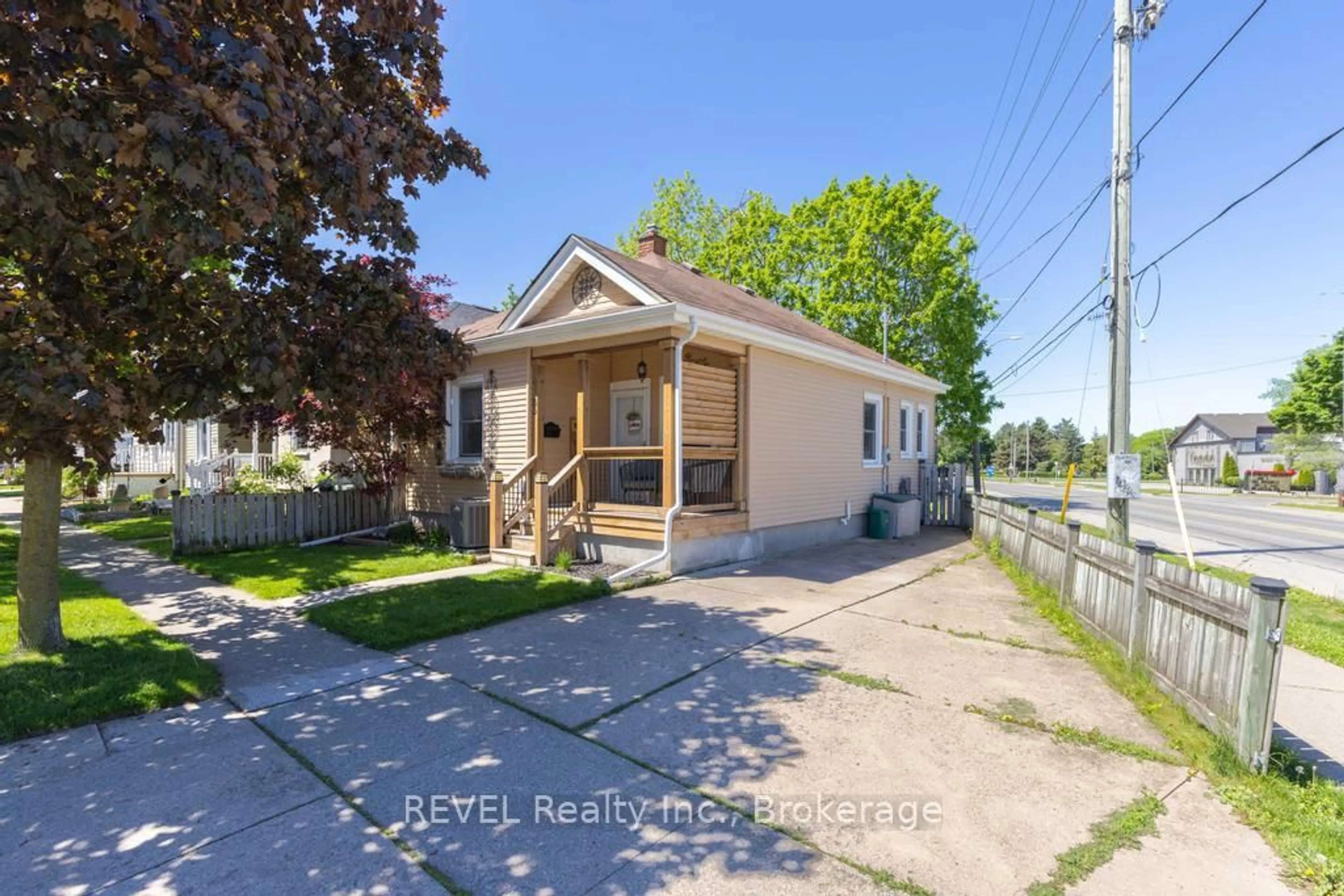 Unknown for 83 Rodman St, St. Catharines Ontario L2R 5C9